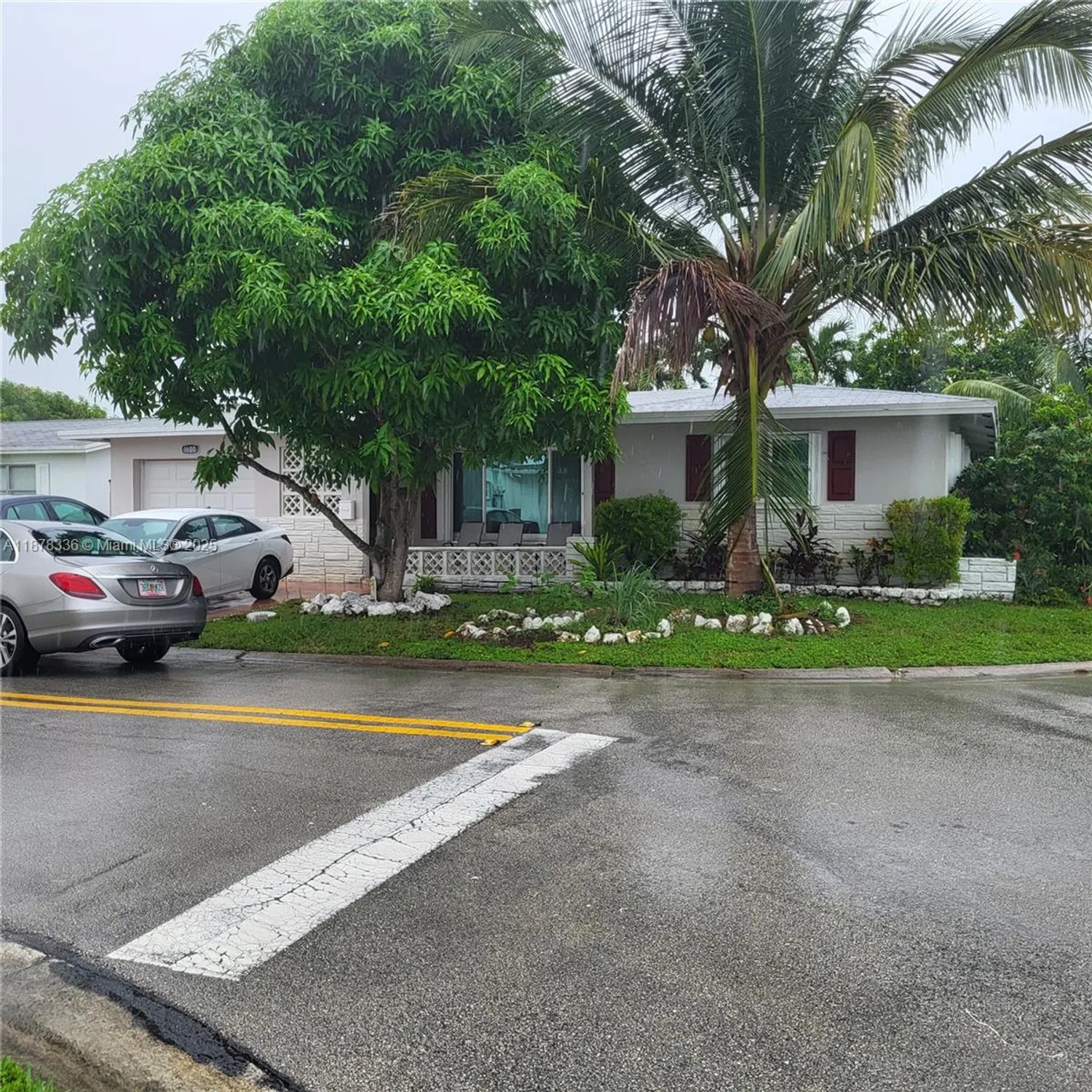 Property Slideshow image 2 of 10 | 1600 nw 68th ter, Margate, FL, 33063