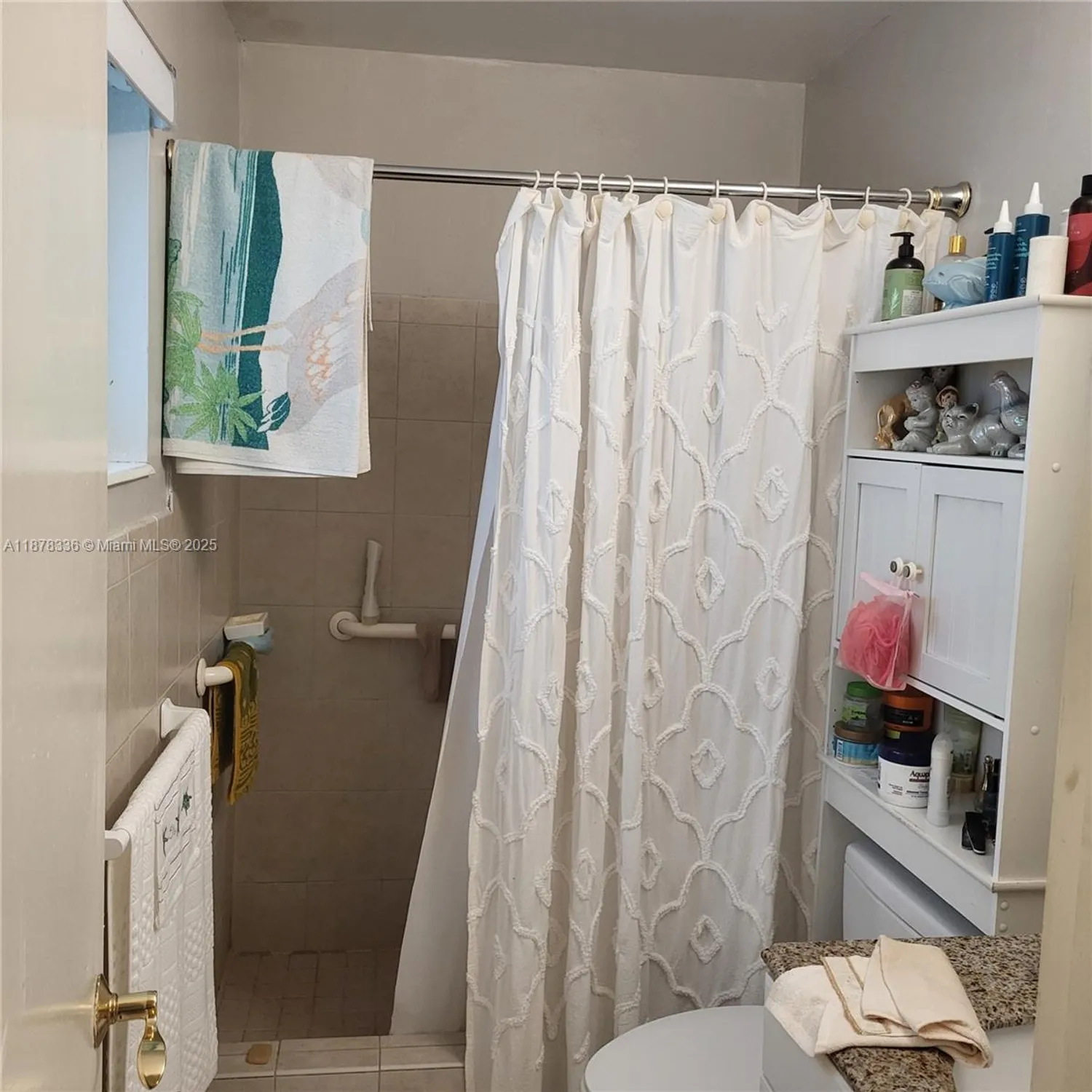 Property Slideshow image 9 of 10 | 1600 nw 68th ter, Margate, FL, 33063