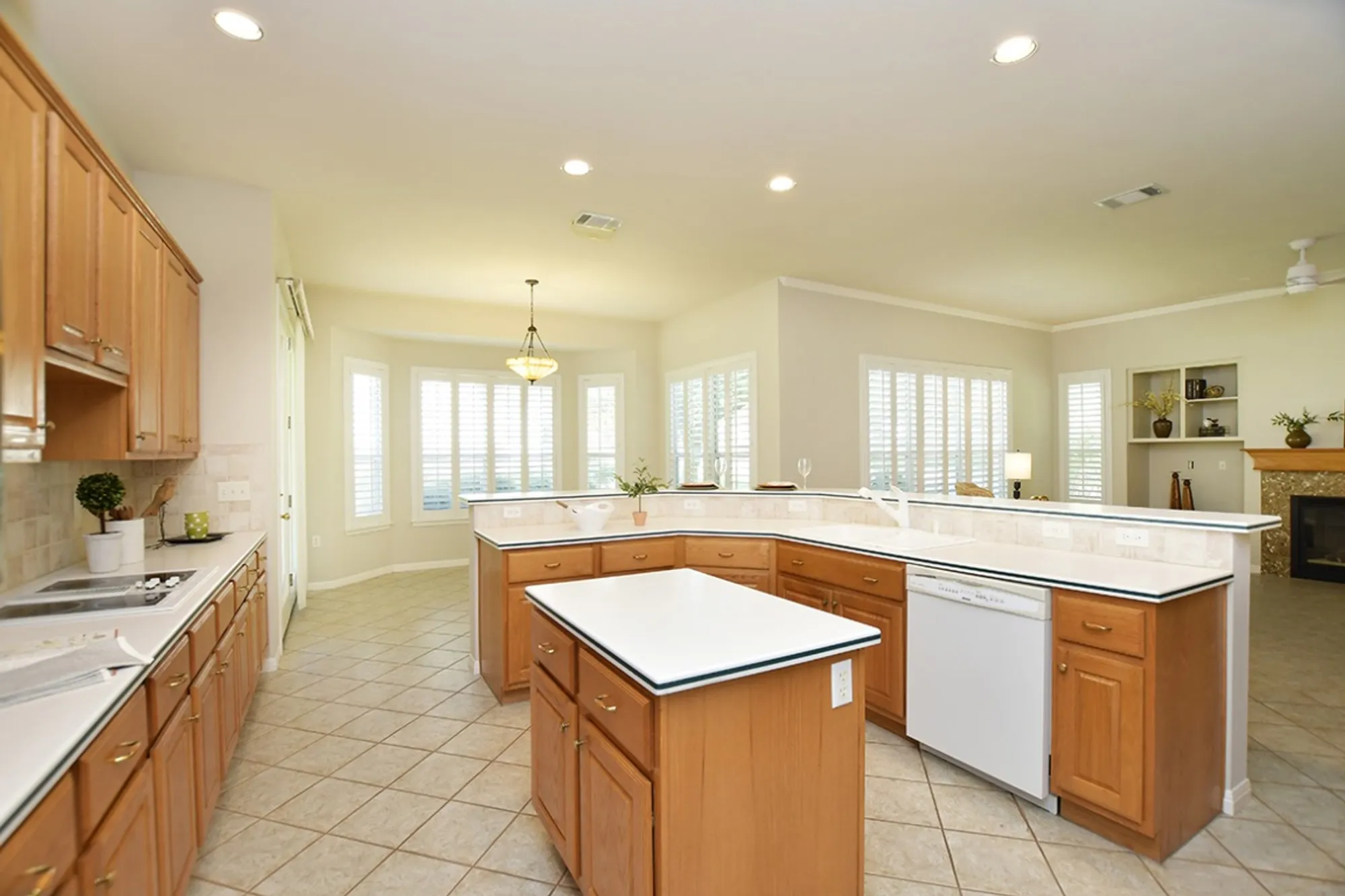 Property Slideshow image 15 of 32 | 140 lantana dr, Georgetown, TX, 78633