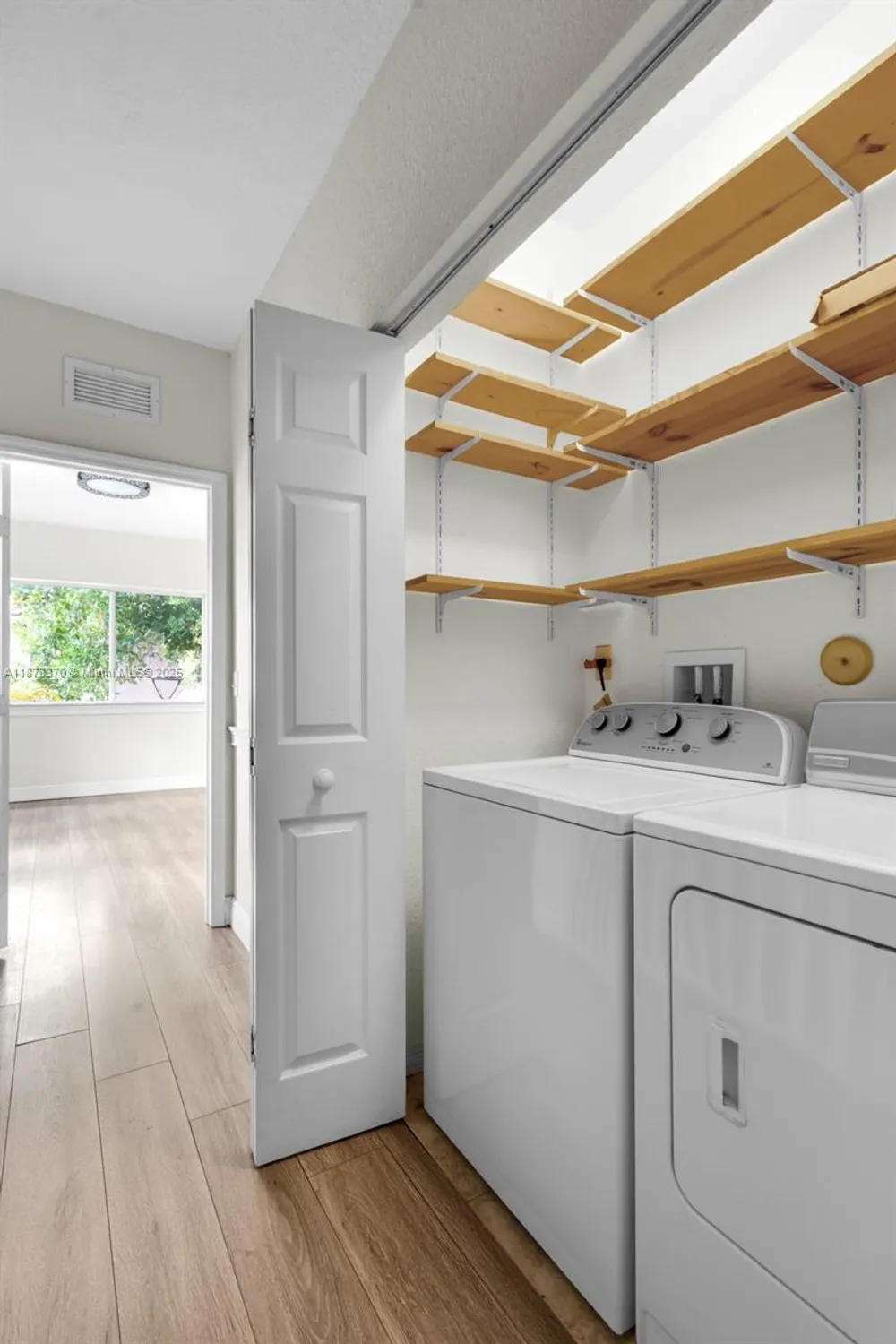 Property Slideshow image 17 of 31 | 7818 catalina cir, Tamarac, FL, 33321