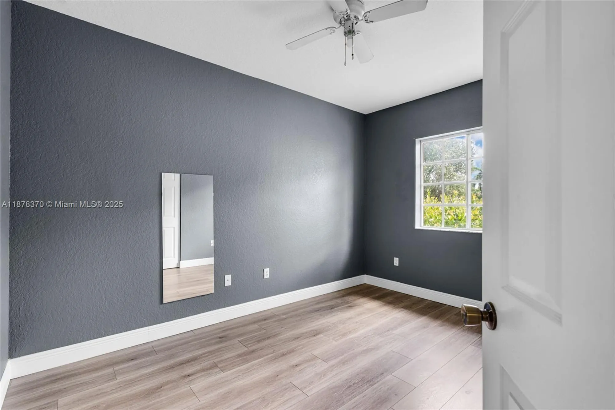 Property Slideshow image 12 of 31 | 7818 catalina cir, Tamarac, FL, 33321