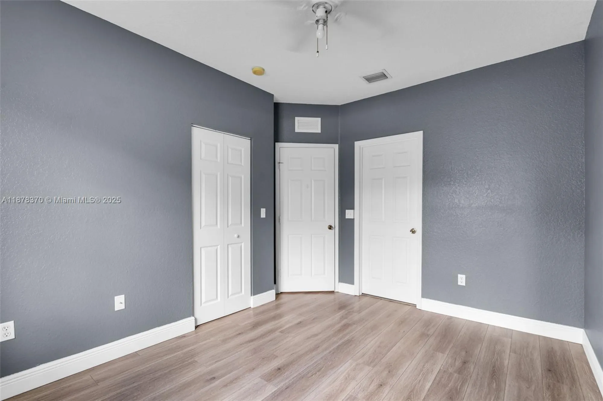 Property Slideshow image 13 of 31 | 7818 catalina cir, Tamarac, FL, 33321