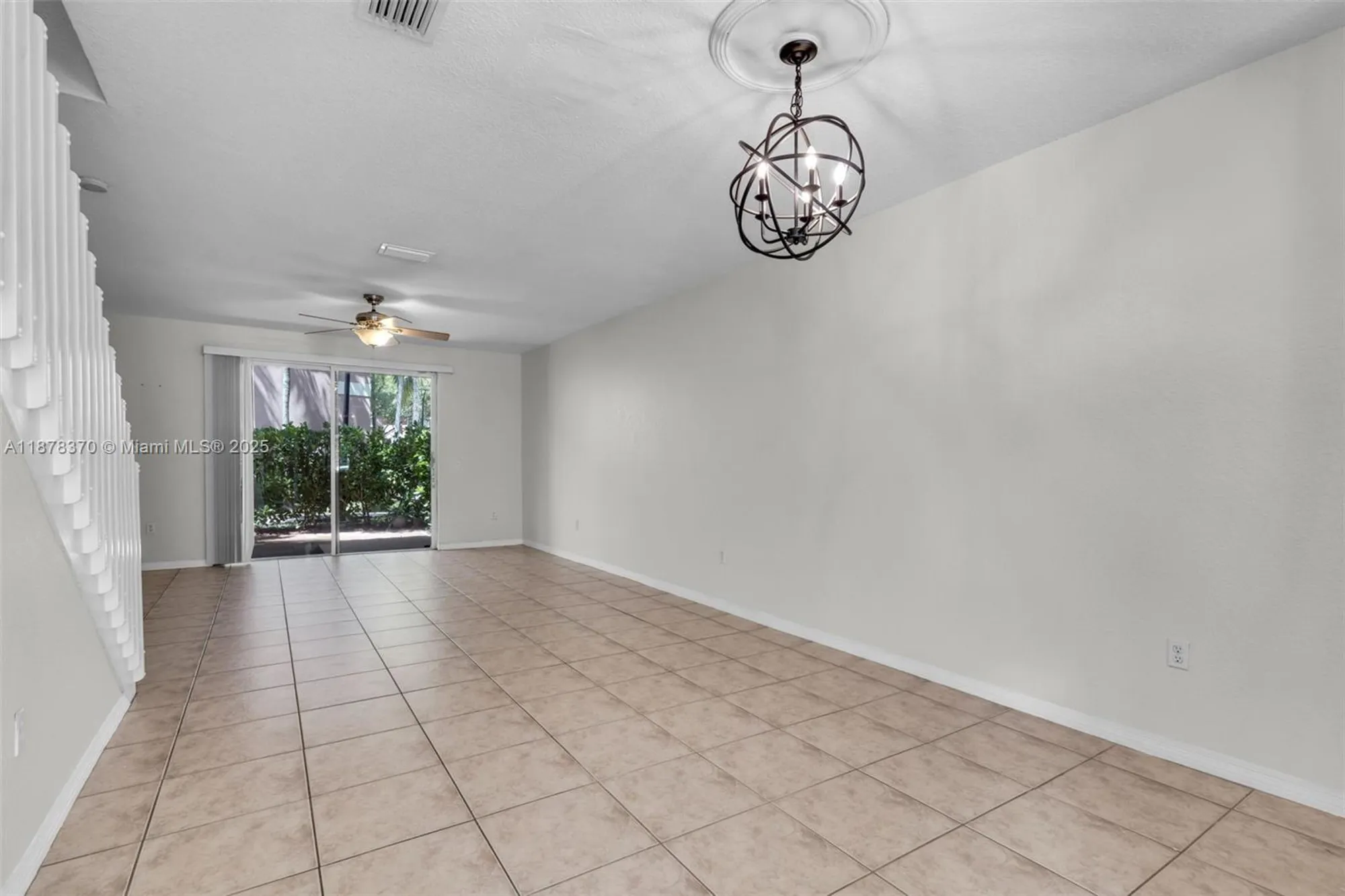 Property Slideshow image 8 of 31 | 7818 catalina cir, Tamarac, FL, 33321