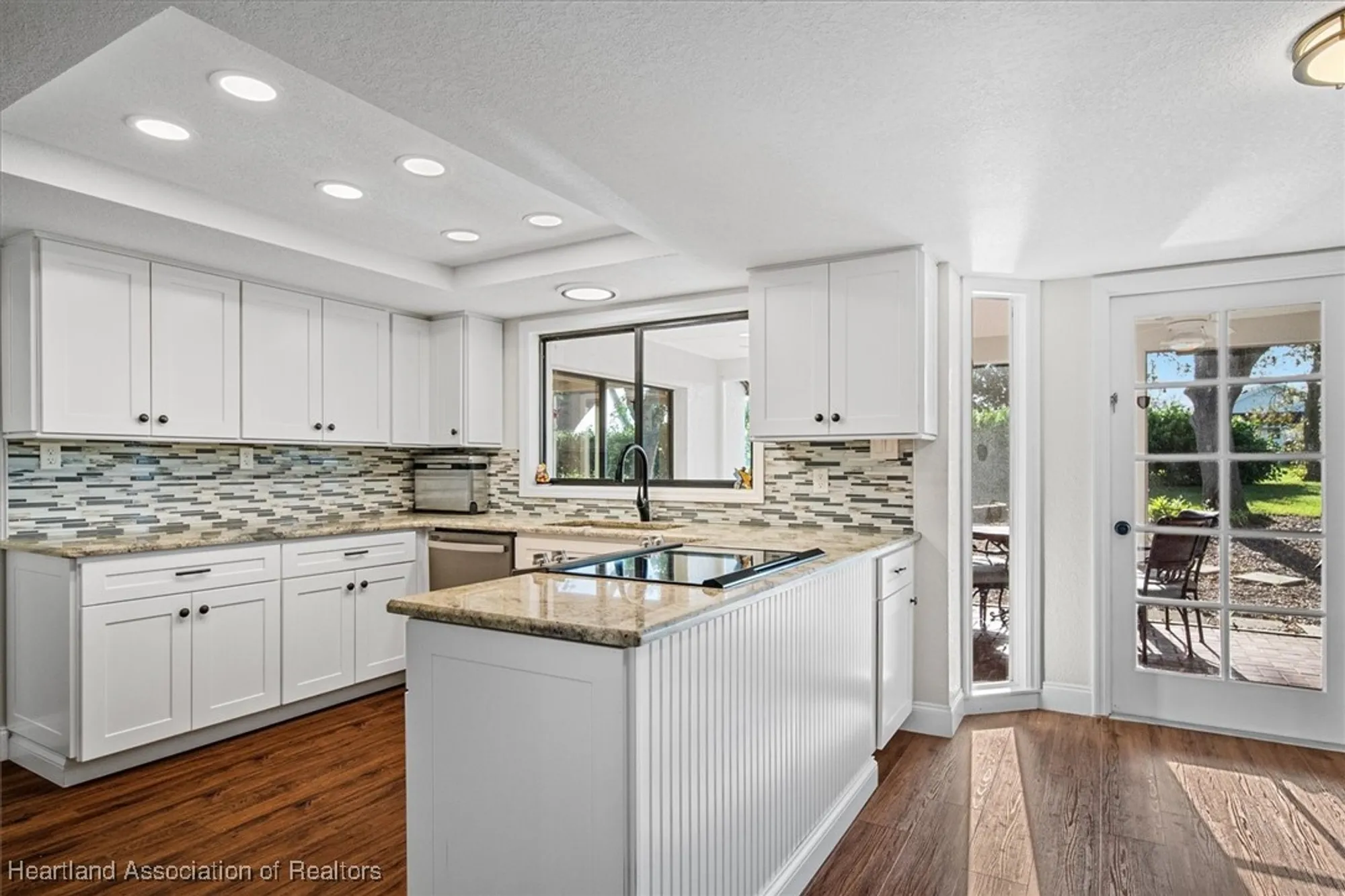 Property Slideshow image 11 of 48 | 112 tomoka blvd, Lake Placid, FL, 33852