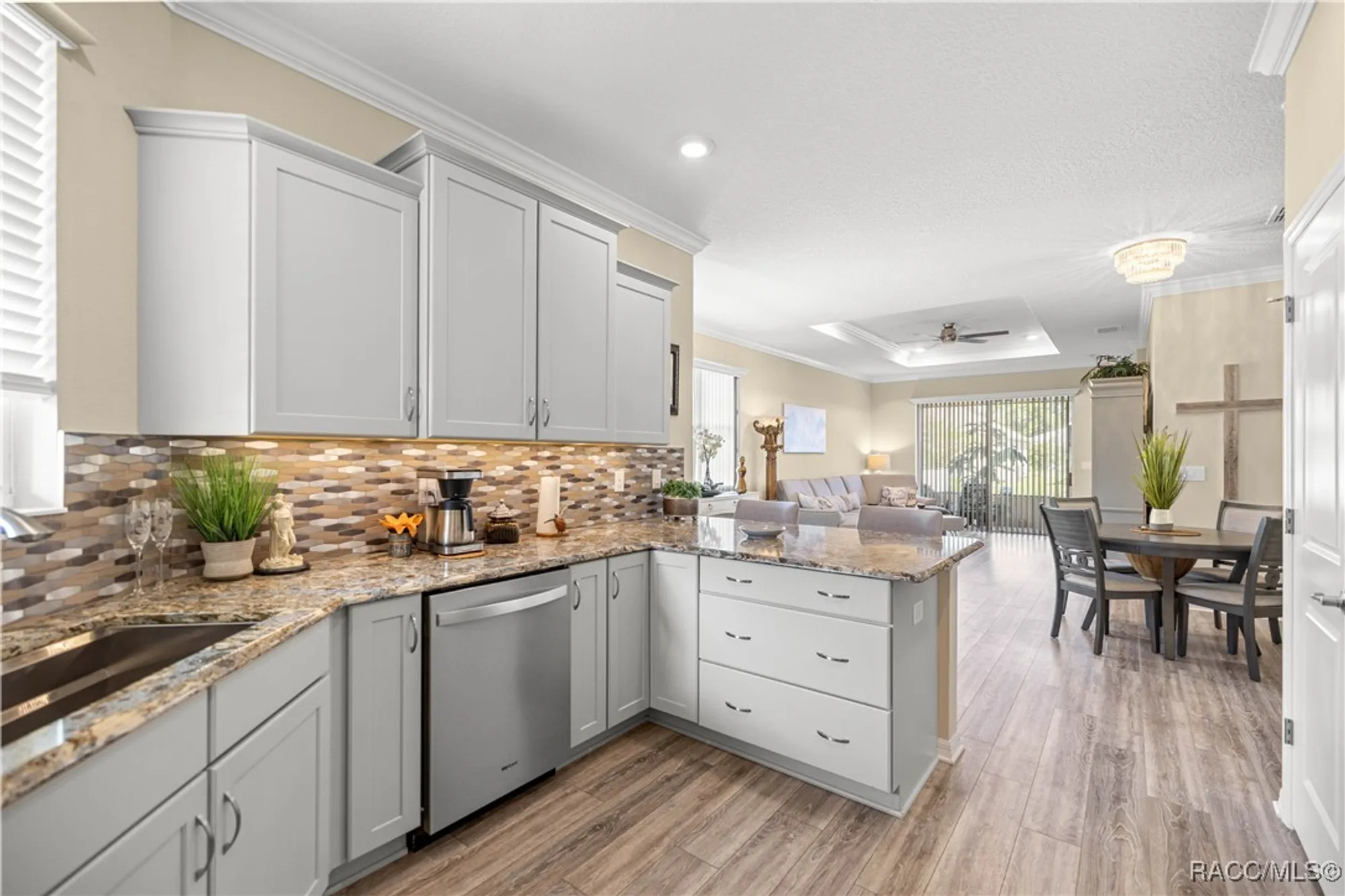 Property Slideshow image 10 of 25 | 10020 sw 96th ct, Ocala, FL, 34481