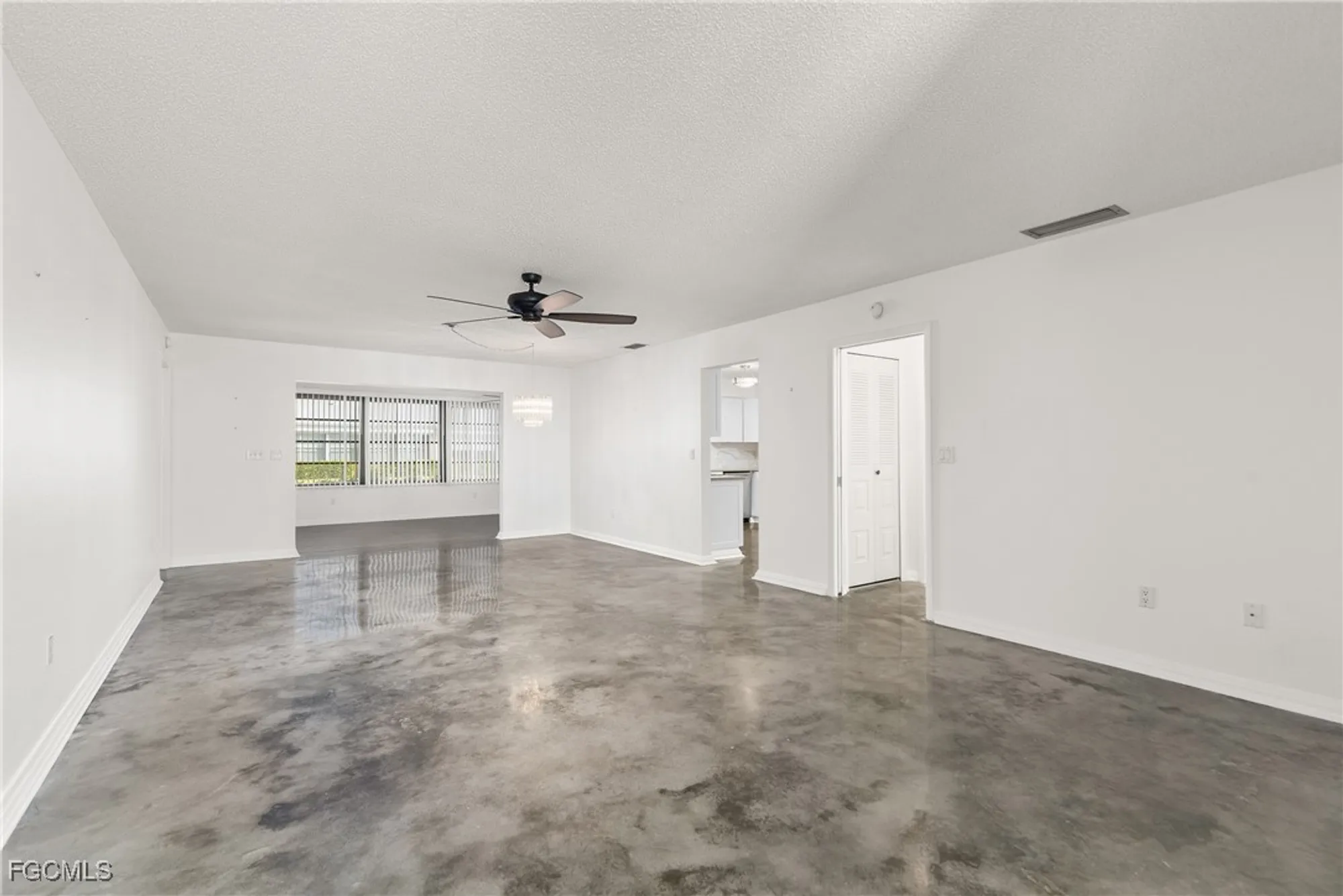 Property Slideshow image 7 of 19 | 1331 s brandywine cir, Fort Myers, FL, 33919