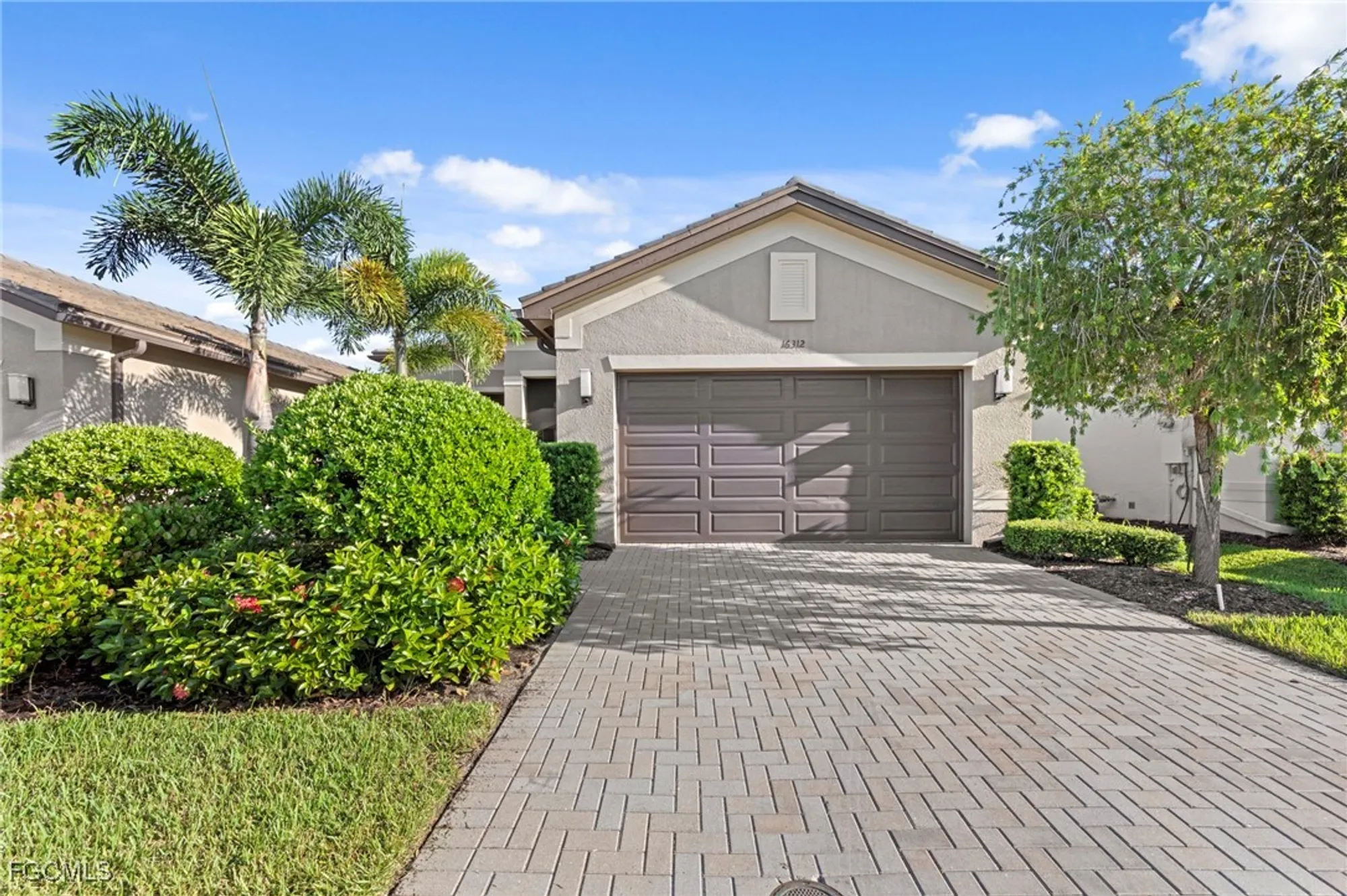 Property Slideshow image 2 of 50 | 16312 molise pl, Bonita Springs, FL, 34135