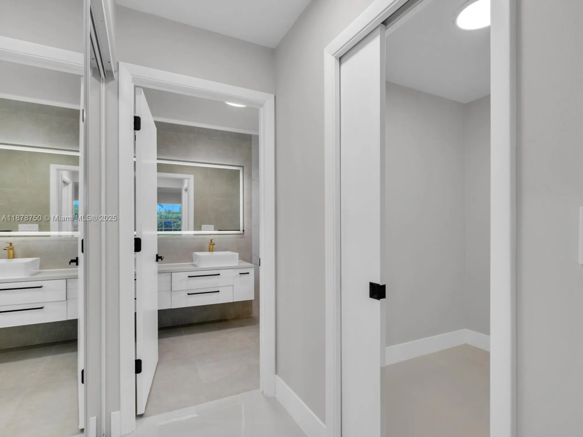 Property Slideshow image 27 of 65 | 7889 lake sands dr, Delray Beach, FL, 33446