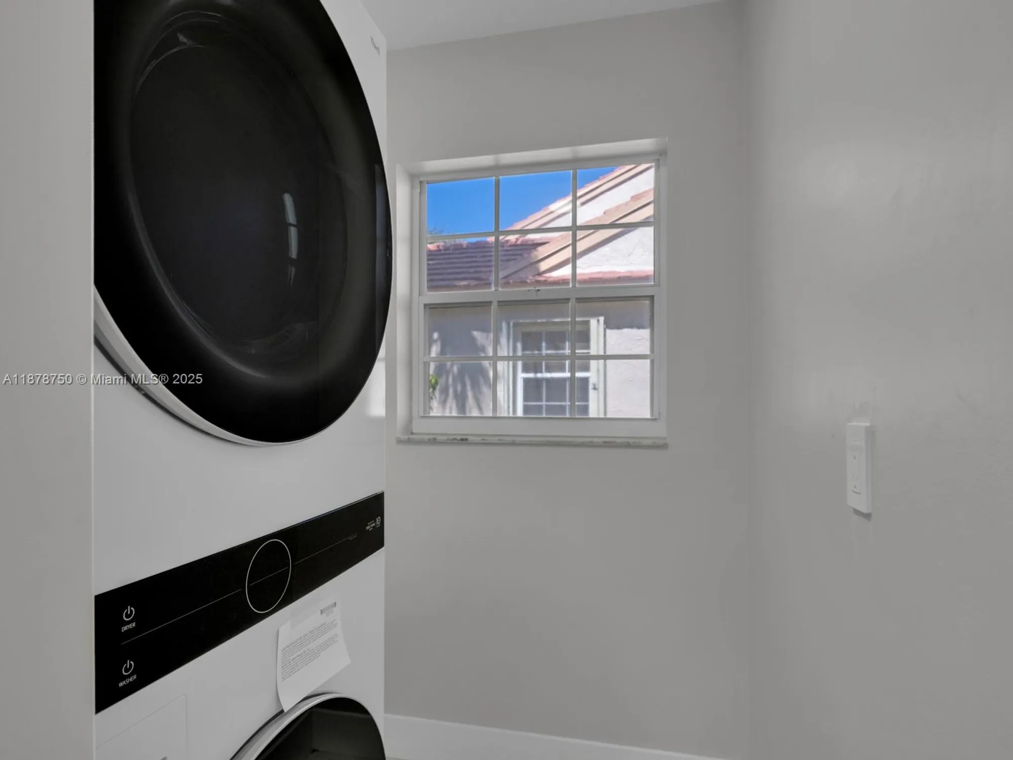 Property Slideshow image 35 of 65 | 7889 lake sands dr, Delray Beach, FL, 33446