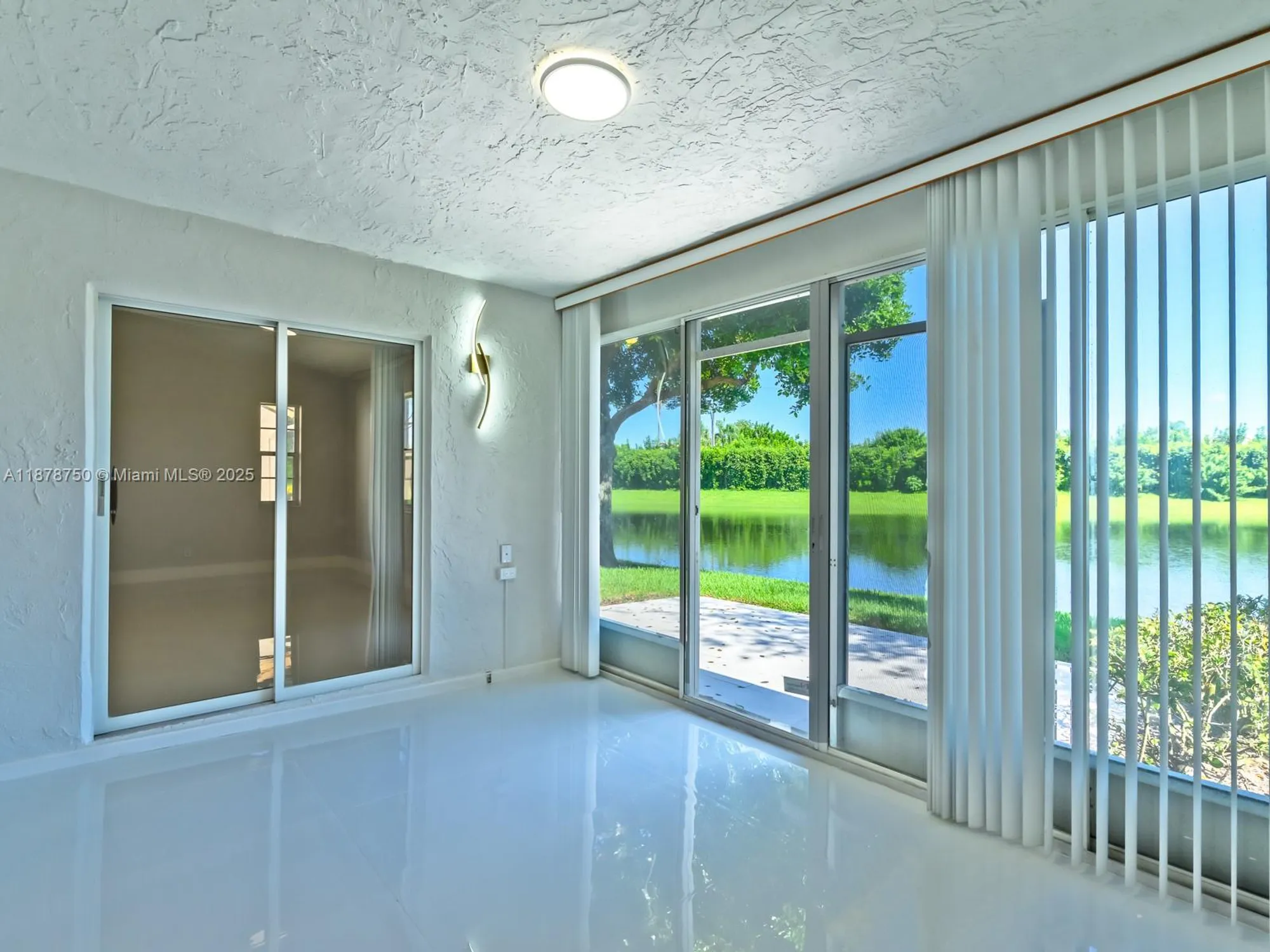 Property Slideshow image 37 of 65 | 7889 lake sands dr, Delray Beach, FL, 33446