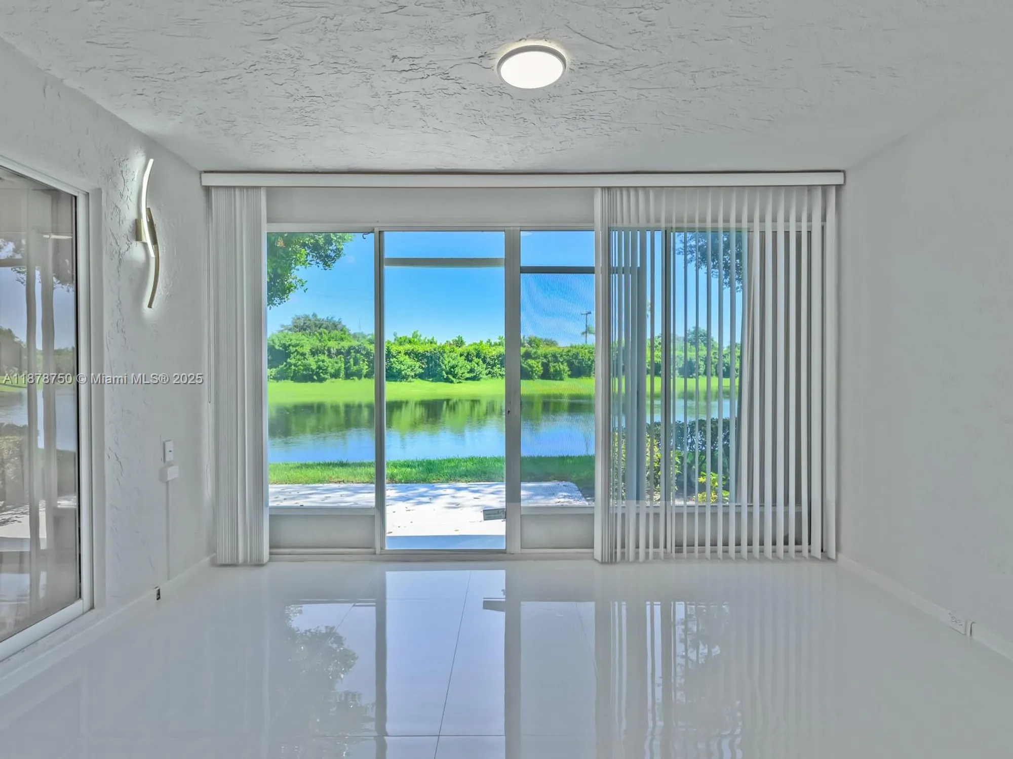 Property Slideshow image 39 of 65 | 7889 lake sands dr, Delray Beach, FL, 33446