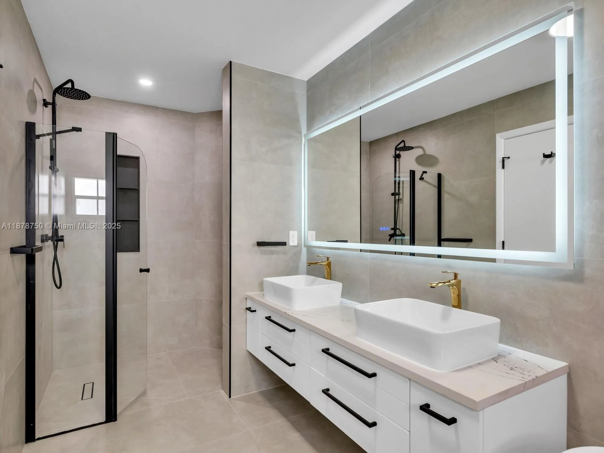 Property Slideshow image 30 of 65 | 7889 lake sands dr, Delray Beach, FL, 33446