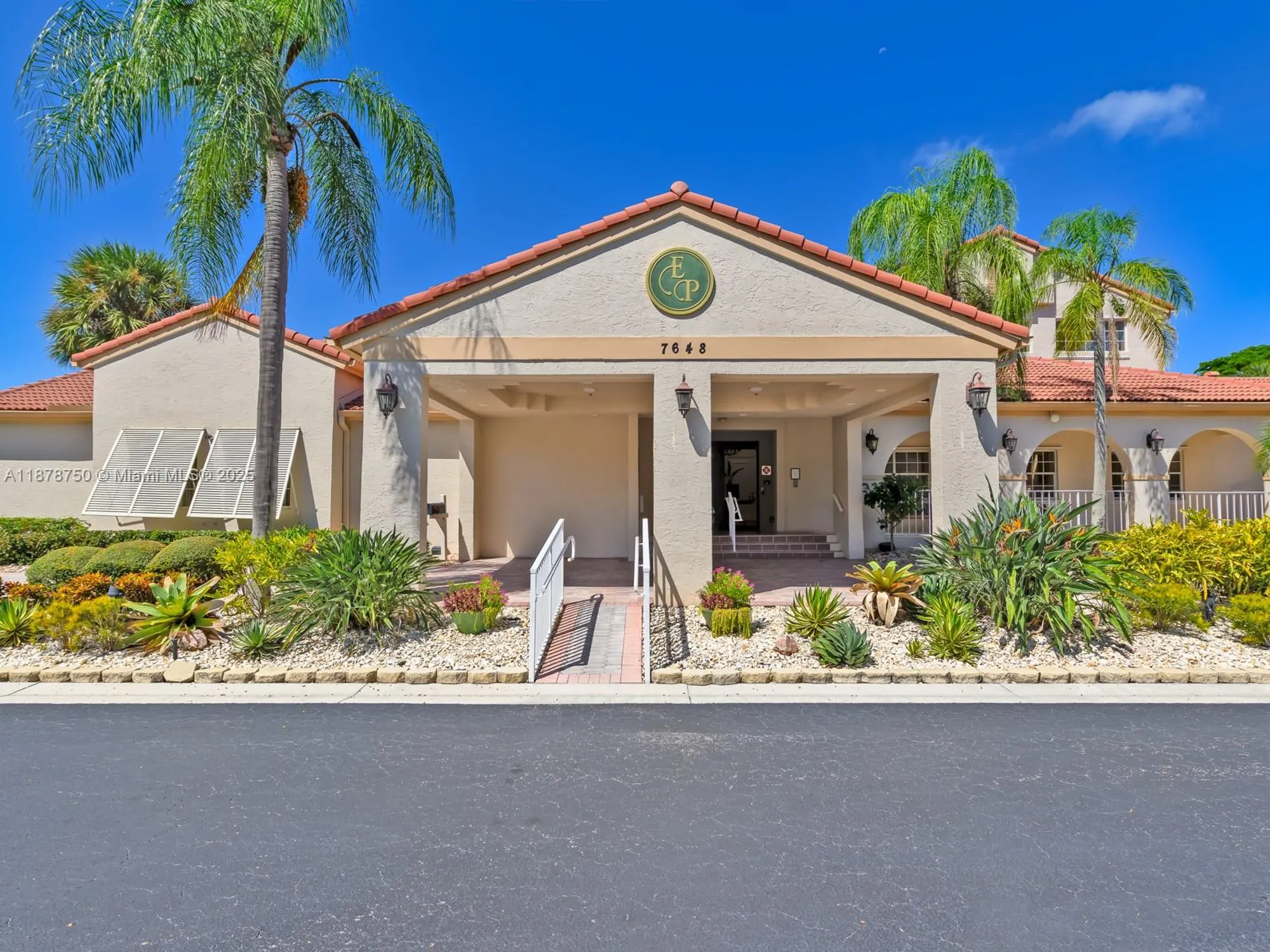 Property Slideshow image 51 of 65 | 7889 lake sands dr, Delray Beach, FL, 33446