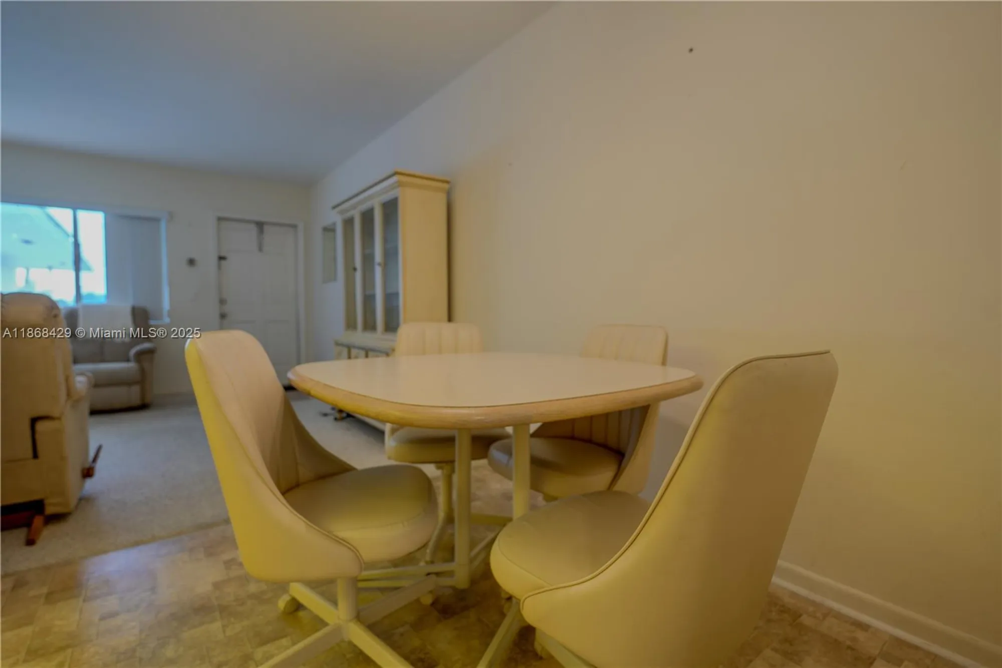 Property Slideshow image 18 of 28 | 3280 cynthia ln apt 205, Lake Worth, FL, 33461