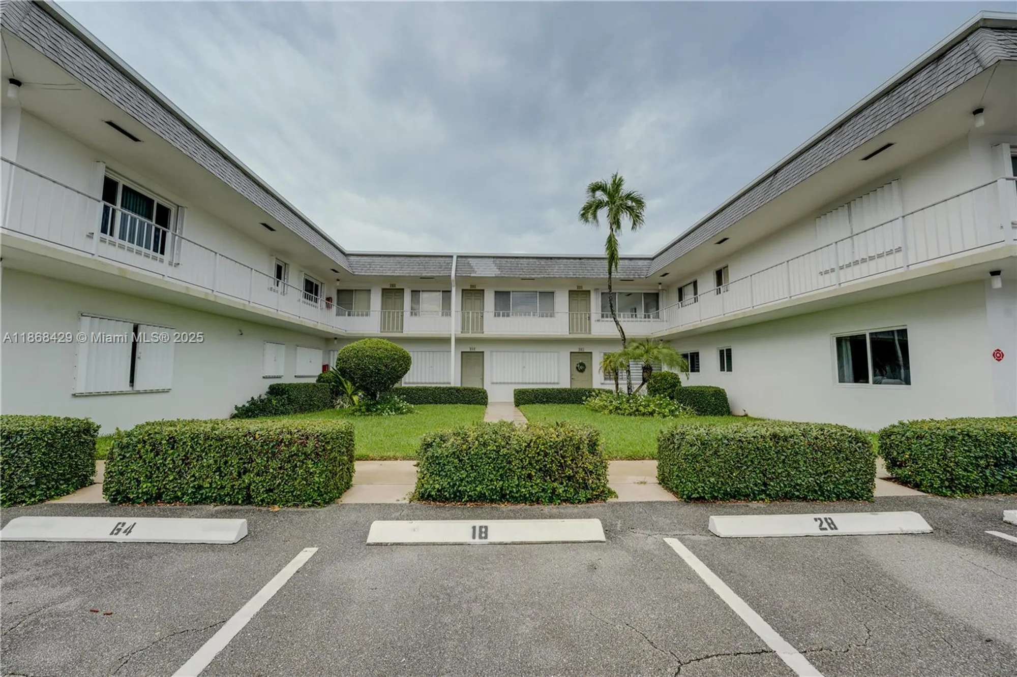 Property Slideshow image 28 of 28 | 3280 cynthia ln apt 205, Lake Worth, FL, 33461