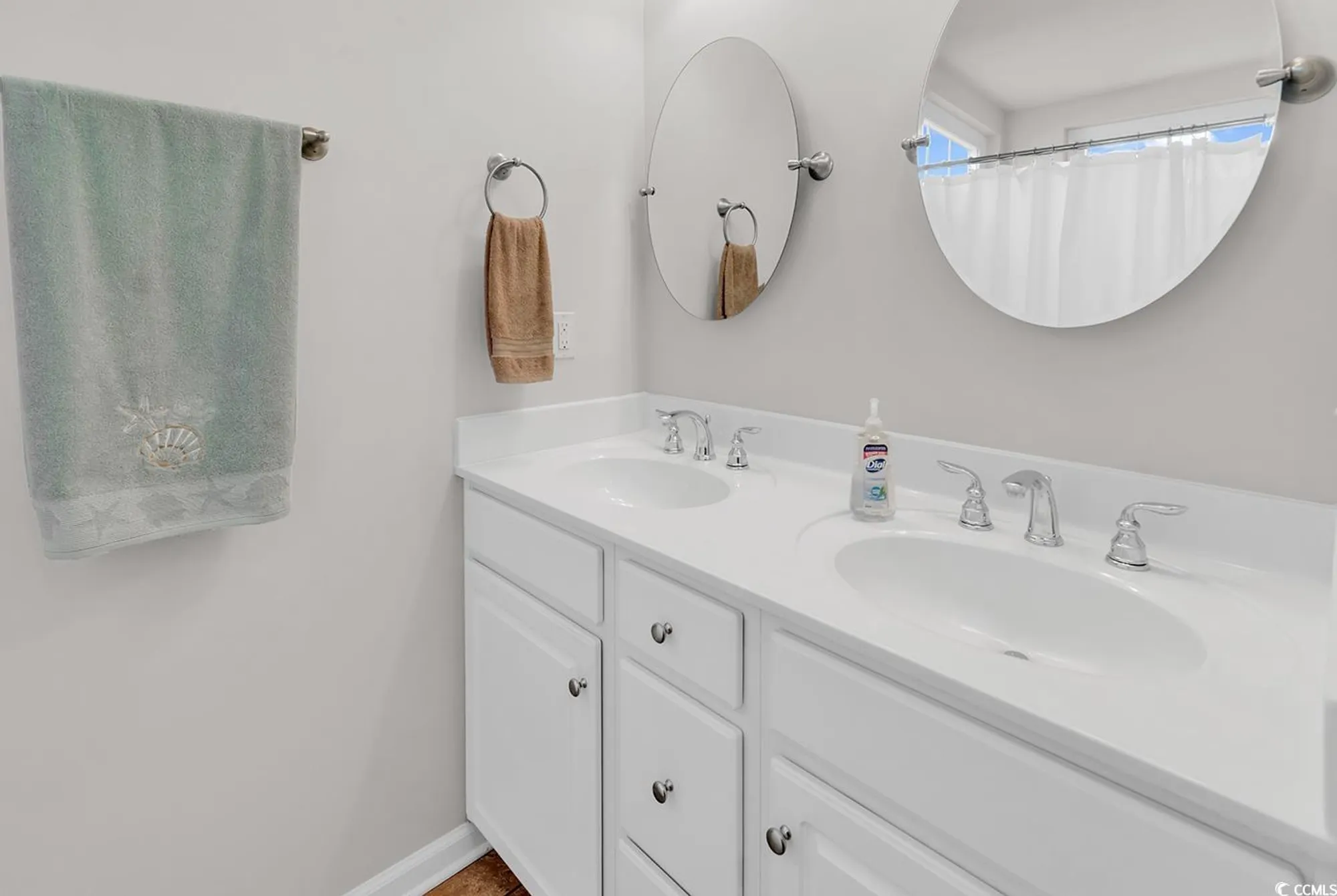 Property Slideshow image 14 of 40 | 1225 wayvland dr, Surfside Beach, SC, 29575