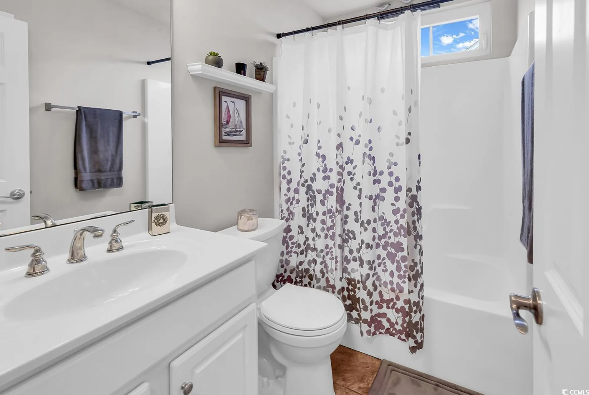 Property Slideshow image 18 of 40 | 1225 wayvland dr, Surfside Beach, SC, 29575