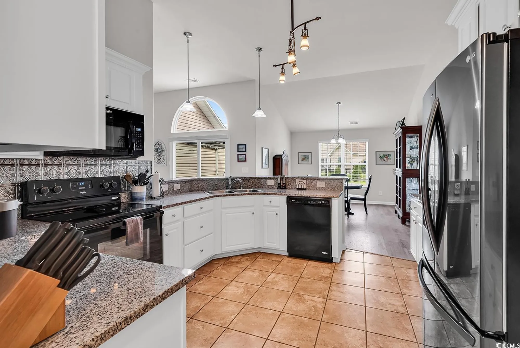 Property Slideshow image 10 of 40 | 1225 wayvland dr, Surfside Beach, SC, 29575