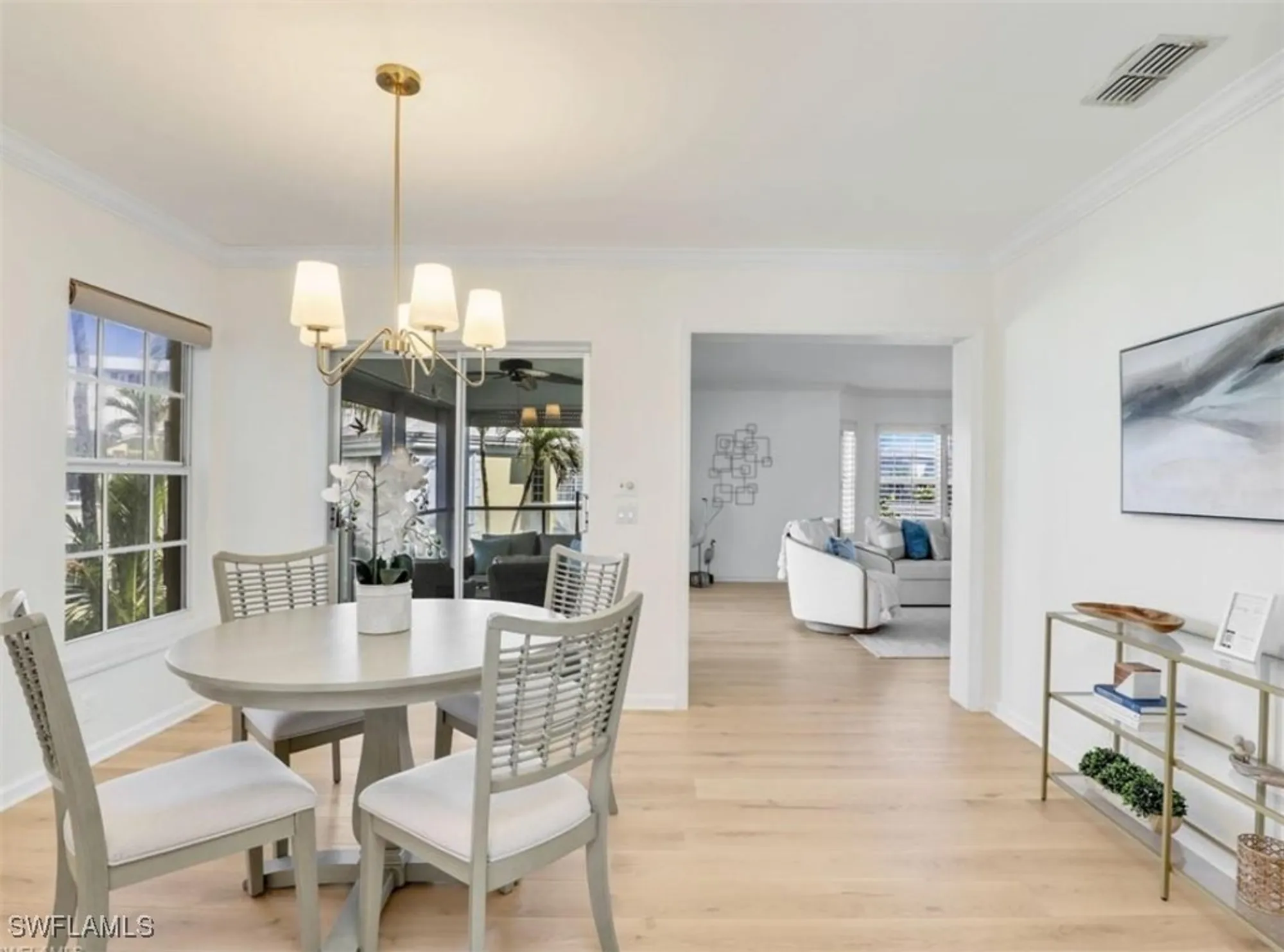 Property Slideshow image 12 of 40 | 2601 gulf shore blvd 34, Naples, FL, 34103