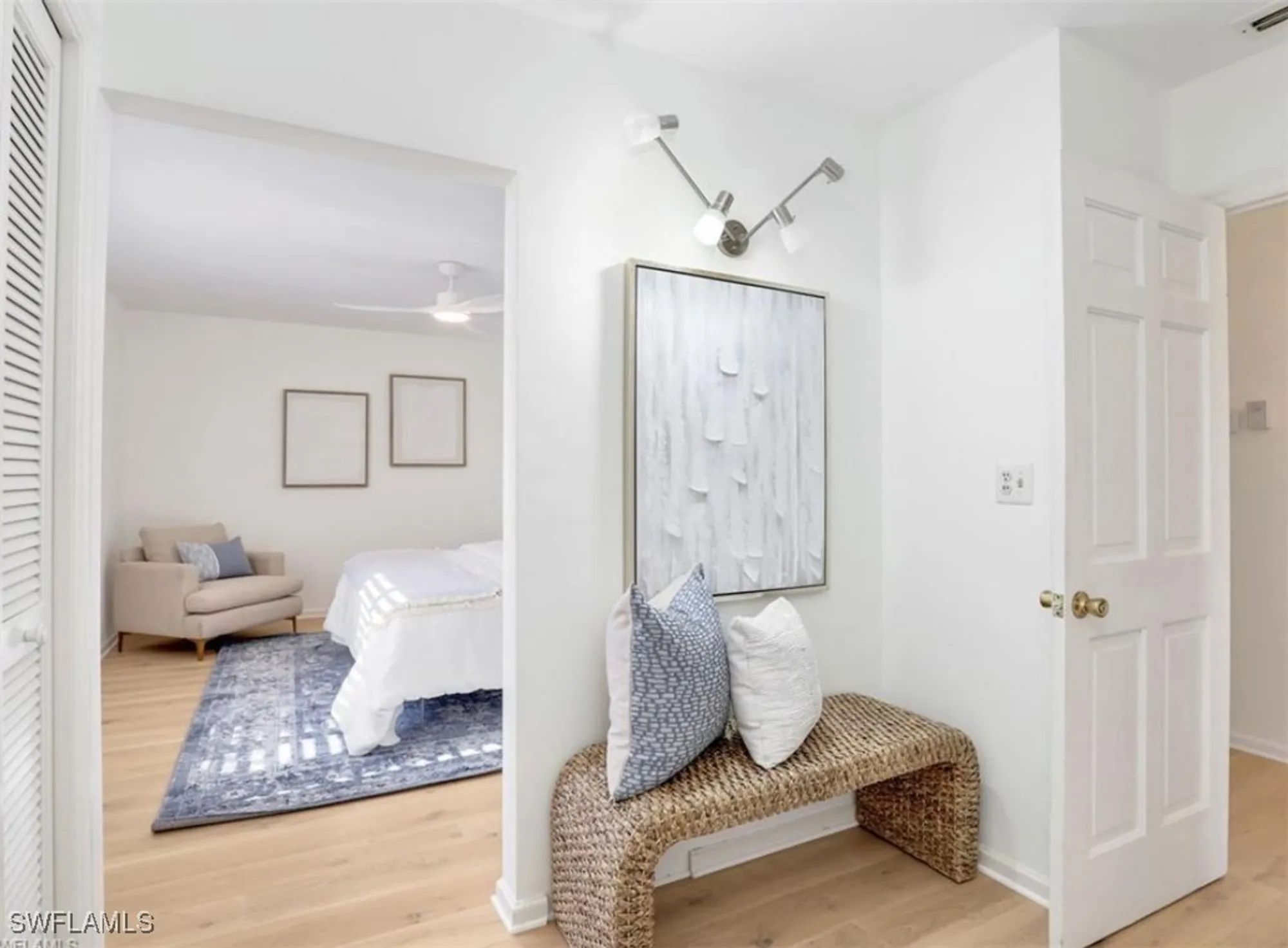 Property Slideshow image 25 of 40 | 2601 gulf shore blvd 34, Naples, FL, 34103