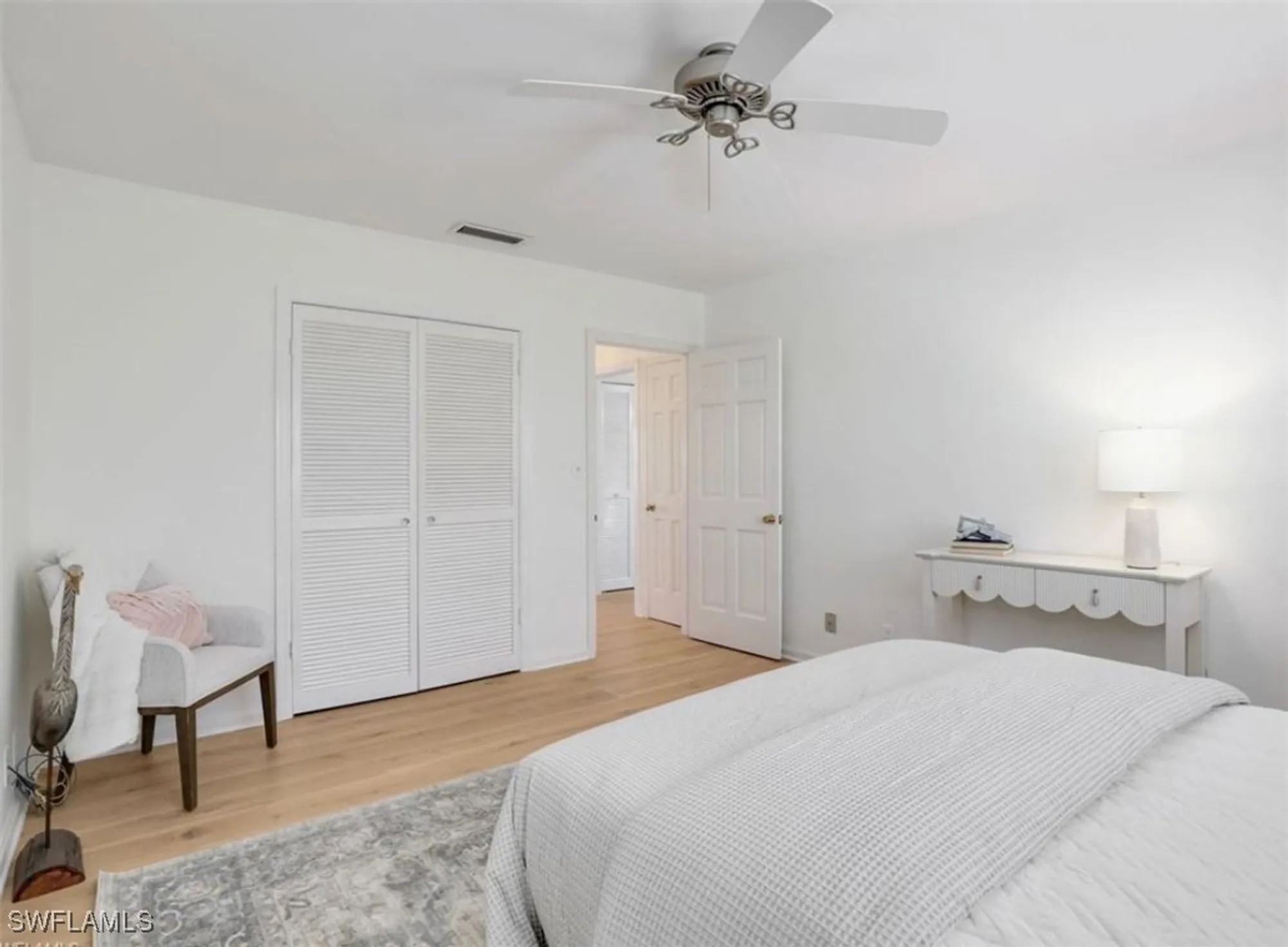 Property Slideshow image 29 of 40 | 2601 gulf shore blvd 34, Naples, FL, 34103