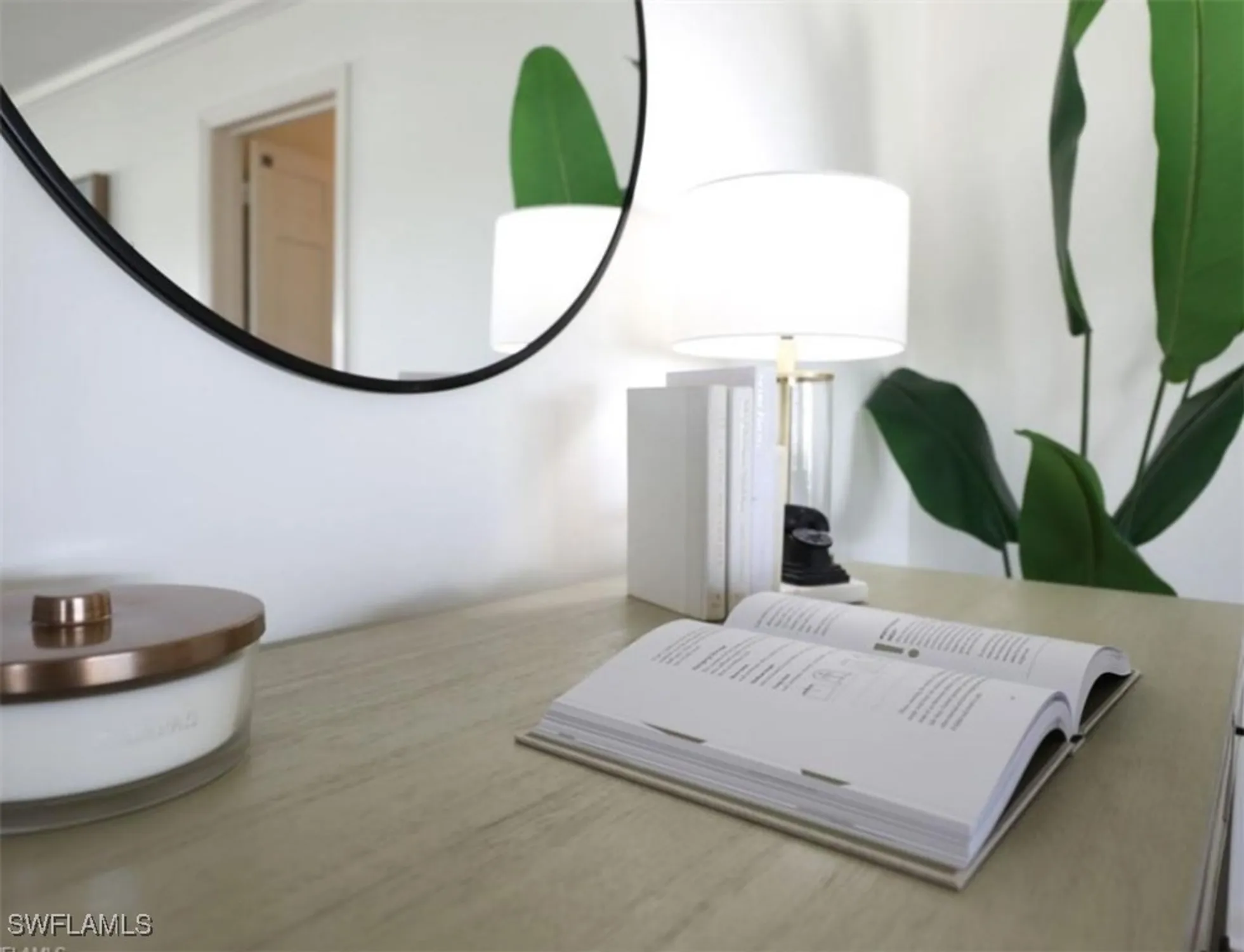 Property Slideshow image 20 of 40 | 2601 gulf shore blvd 34, Naples, FL, 34103