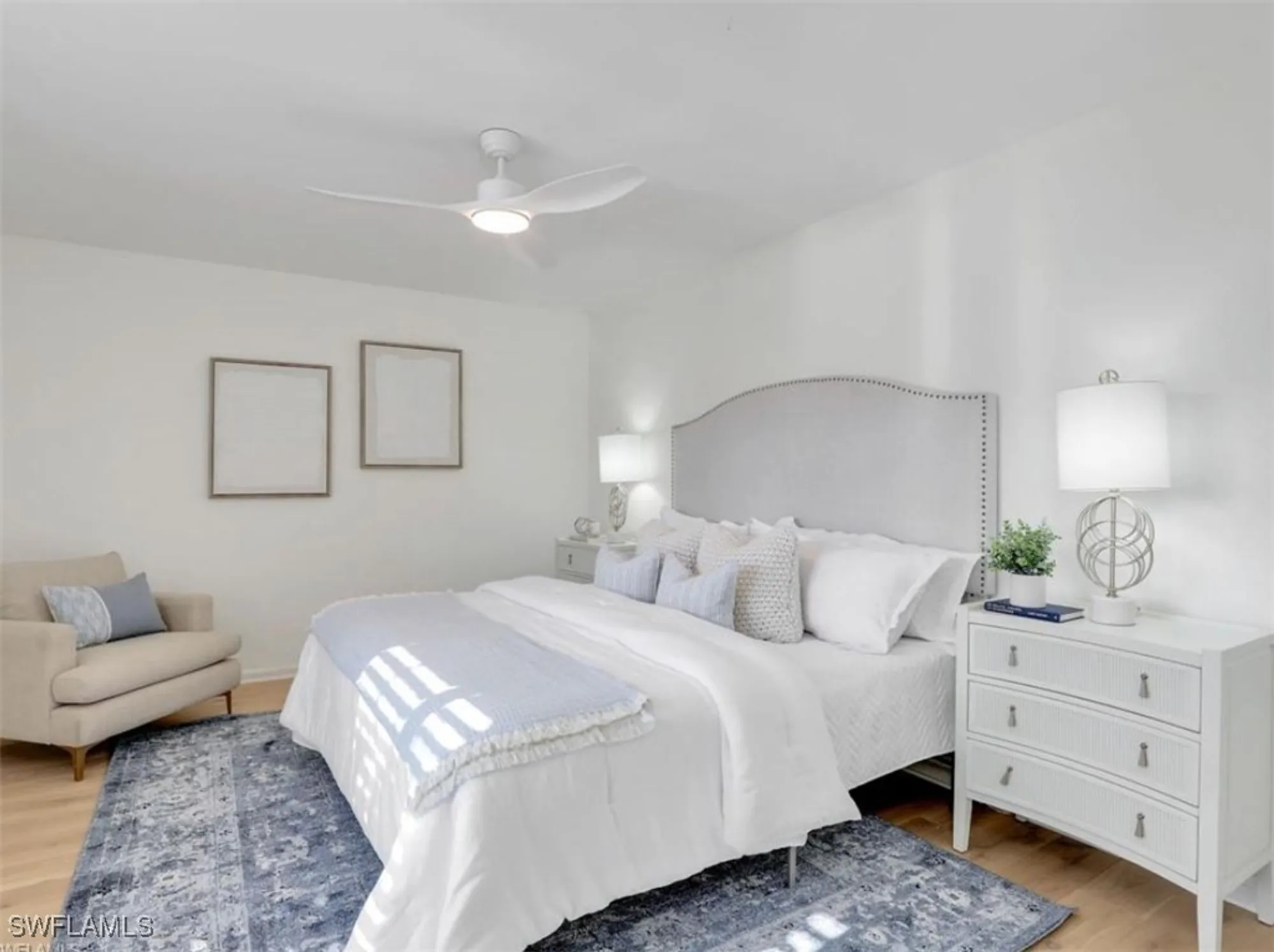 Property Slideshow image 23 of 40 | 2601 gulf shore blvd 34, Naples, FL, 34103