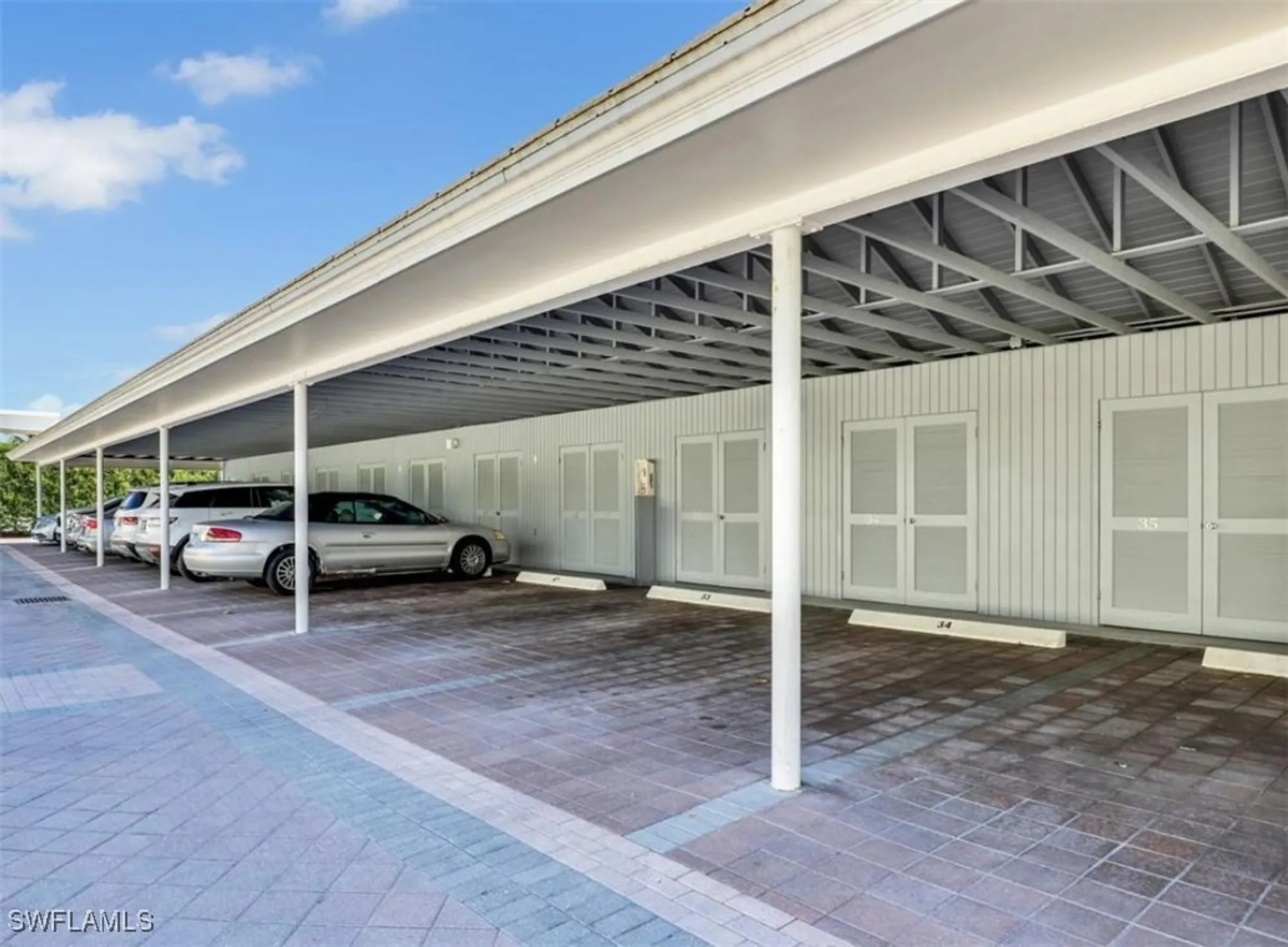 Property Slideshow image 34 of 40 | 2601 gulf shore blvd 34, Naples, FL, 34103