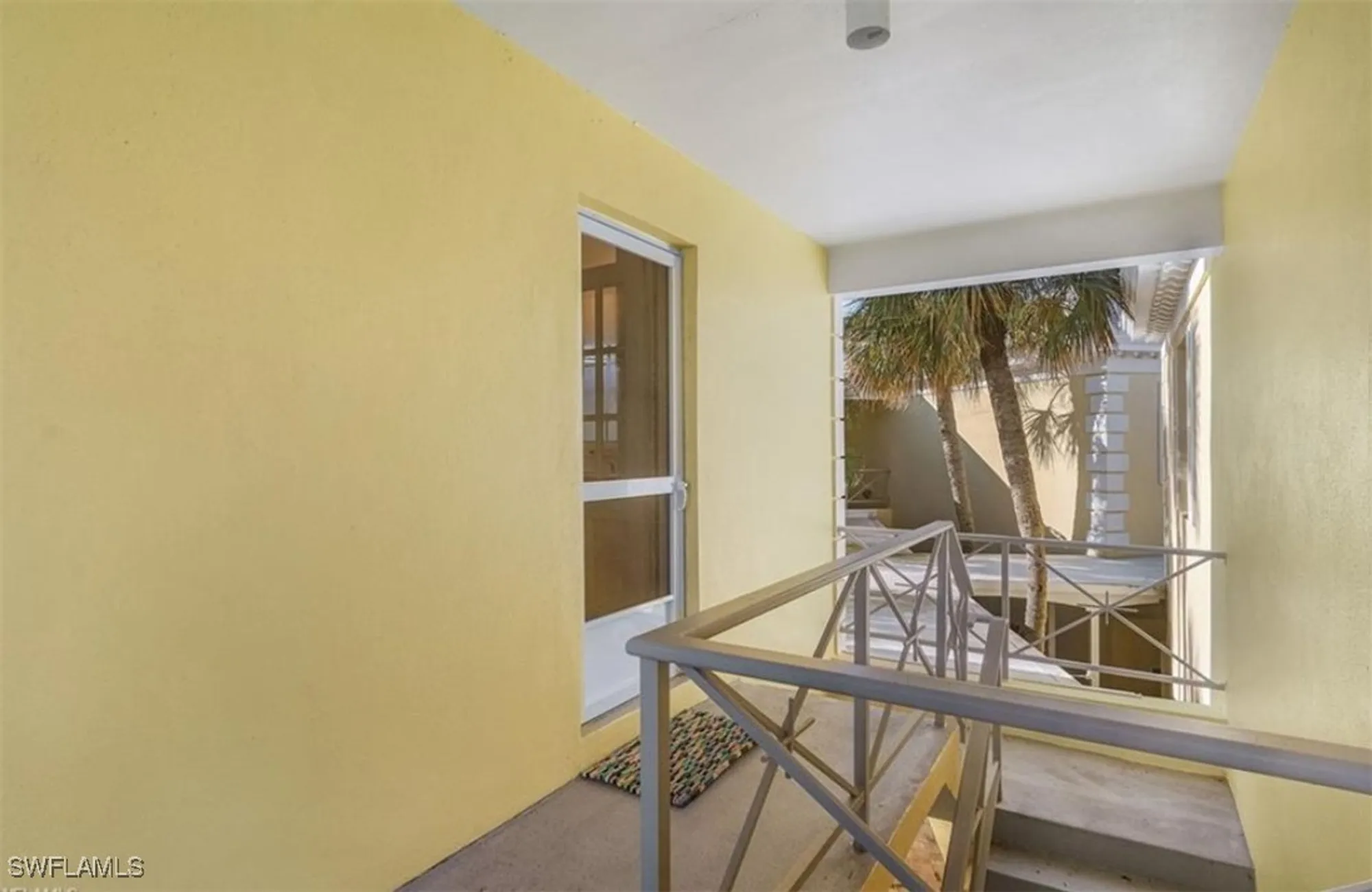 Property Slideshow image 35 of 40 | 2601 gulf shore blvd 34, Naples, FL, 34103