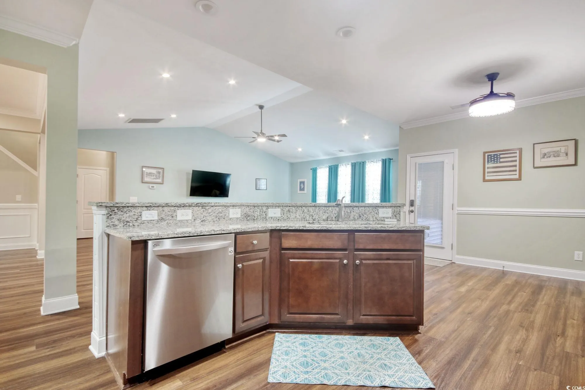 Property Slideshow image 8 of 40 | 1724 boyne dr, Myrtle Beach, SC, 29588