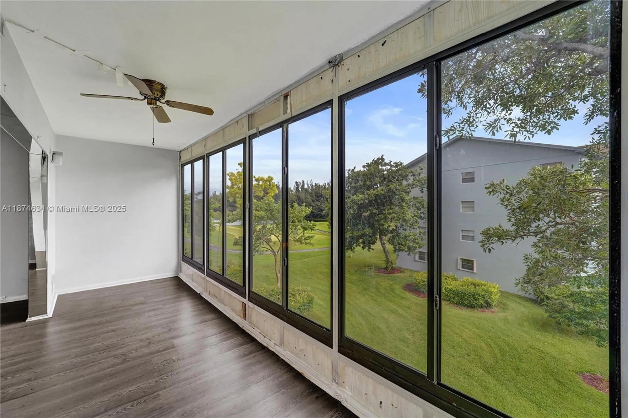 Property Slideshow image 11 of 28 | 800 sw 125th way o312, Pembroke Pines, FL, 33027