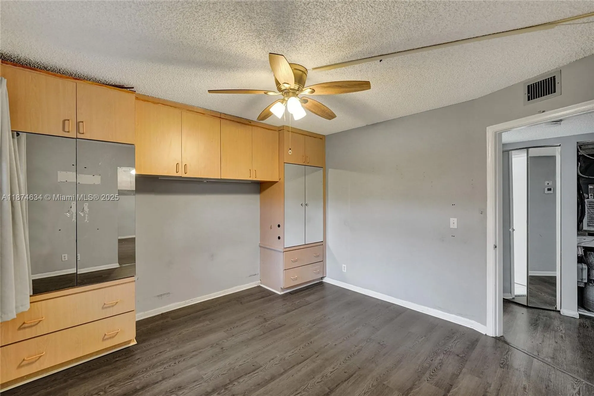 Property Slideshow image 20 of 28 | 800 sw 125th way o312, Pembroke Pines, FL, 33027