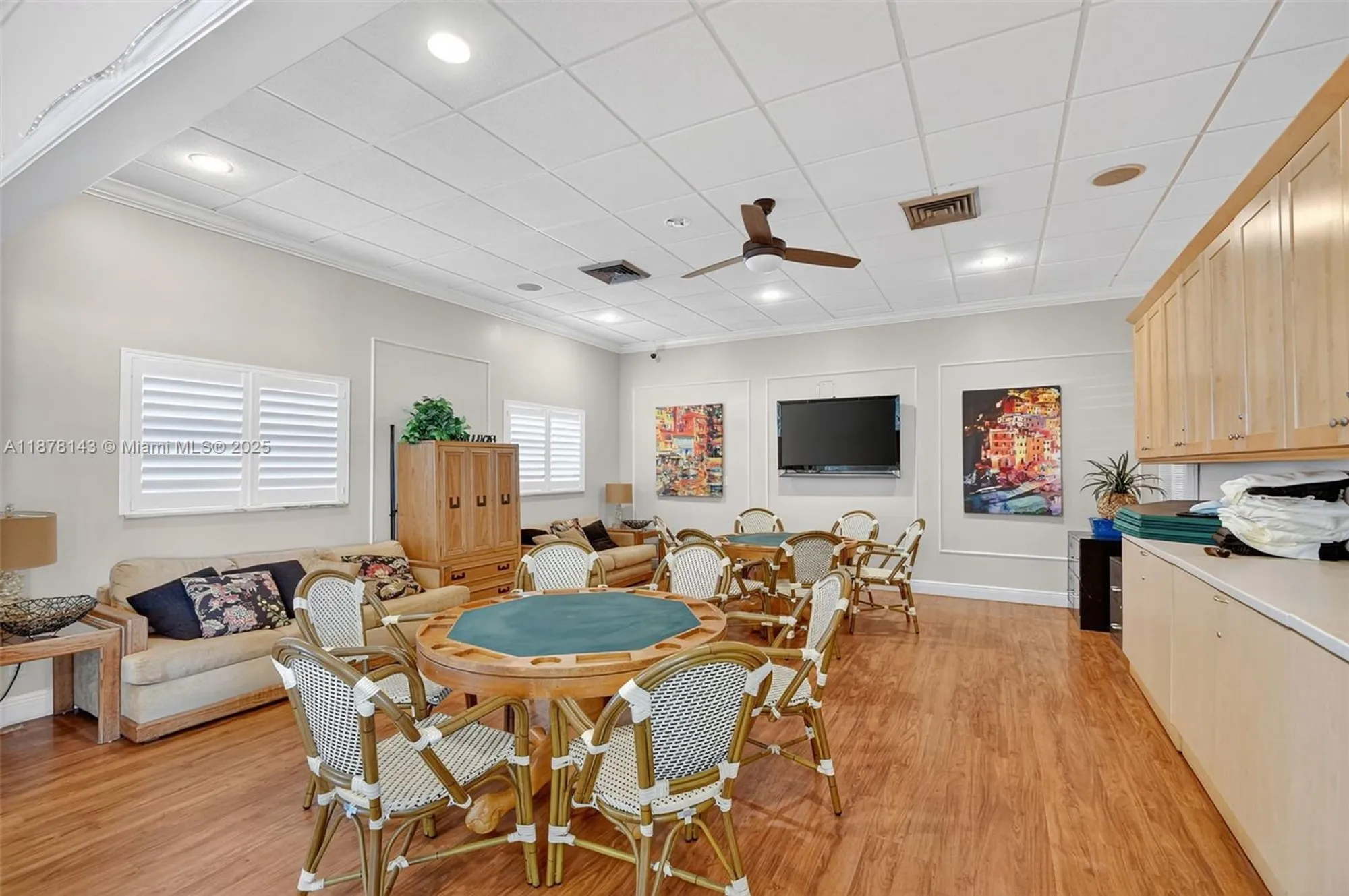 Property Slideshow image 25 of 52 | 2000 s federal hwy apt 304, Boynton Beach, FL, 33435