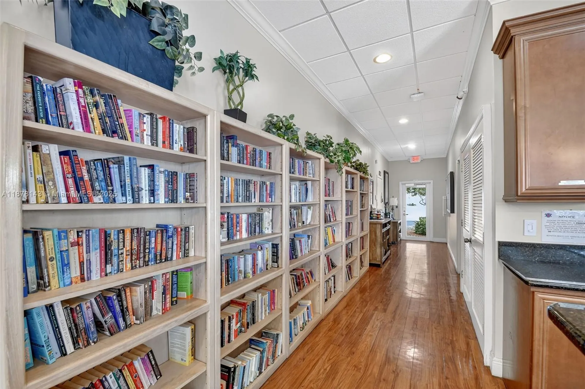 Property Slideshow image 27 of 52 | 2000 s federal hwy apt 304, Boynton Beach, FL, 33435