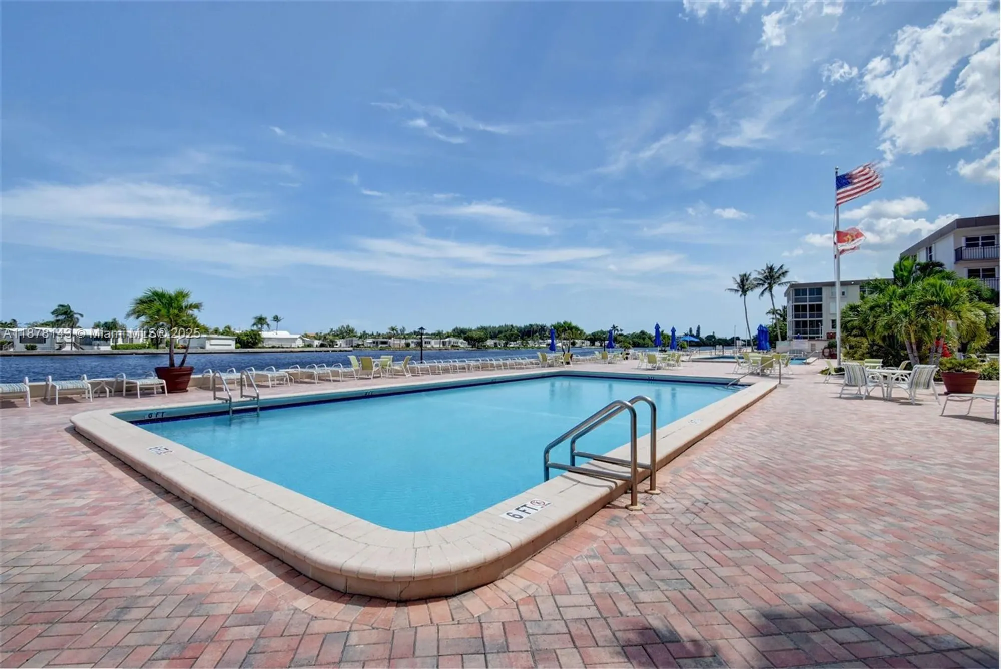 Property Slideshow image 28 of 52 | 2000 s federal hwy apt 304, Boynton Beach, FL, 33435
