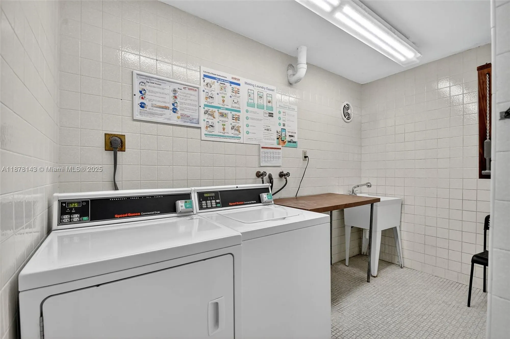 Property Slideshow image 22 of 52 | 2000 s federal hwy apt 304, Boynton Beach, FL, 33435