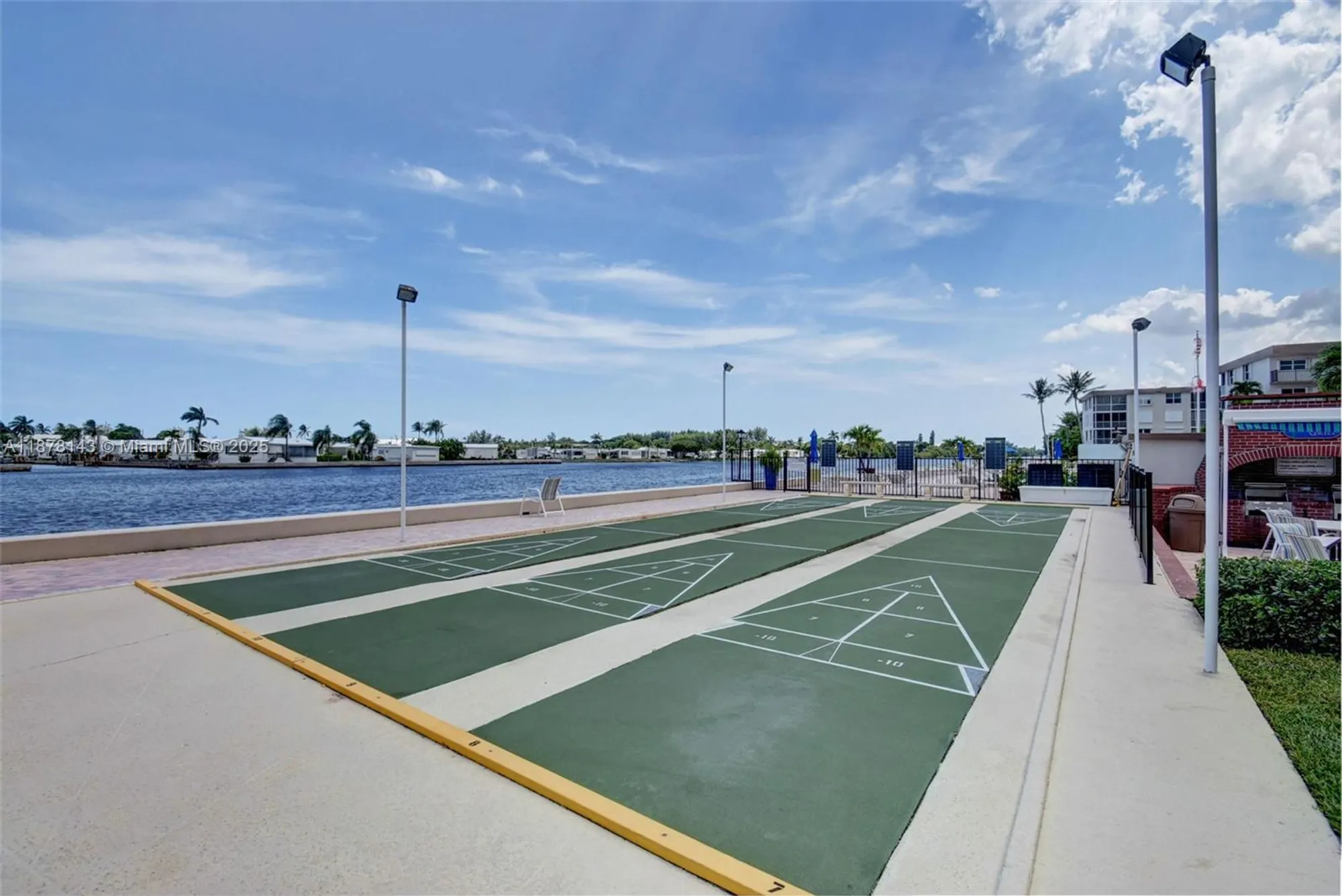 Property Slideshow image 35 of 52 | 2000 s federal hwy apt 304, Boynton Beach, FL, 33435