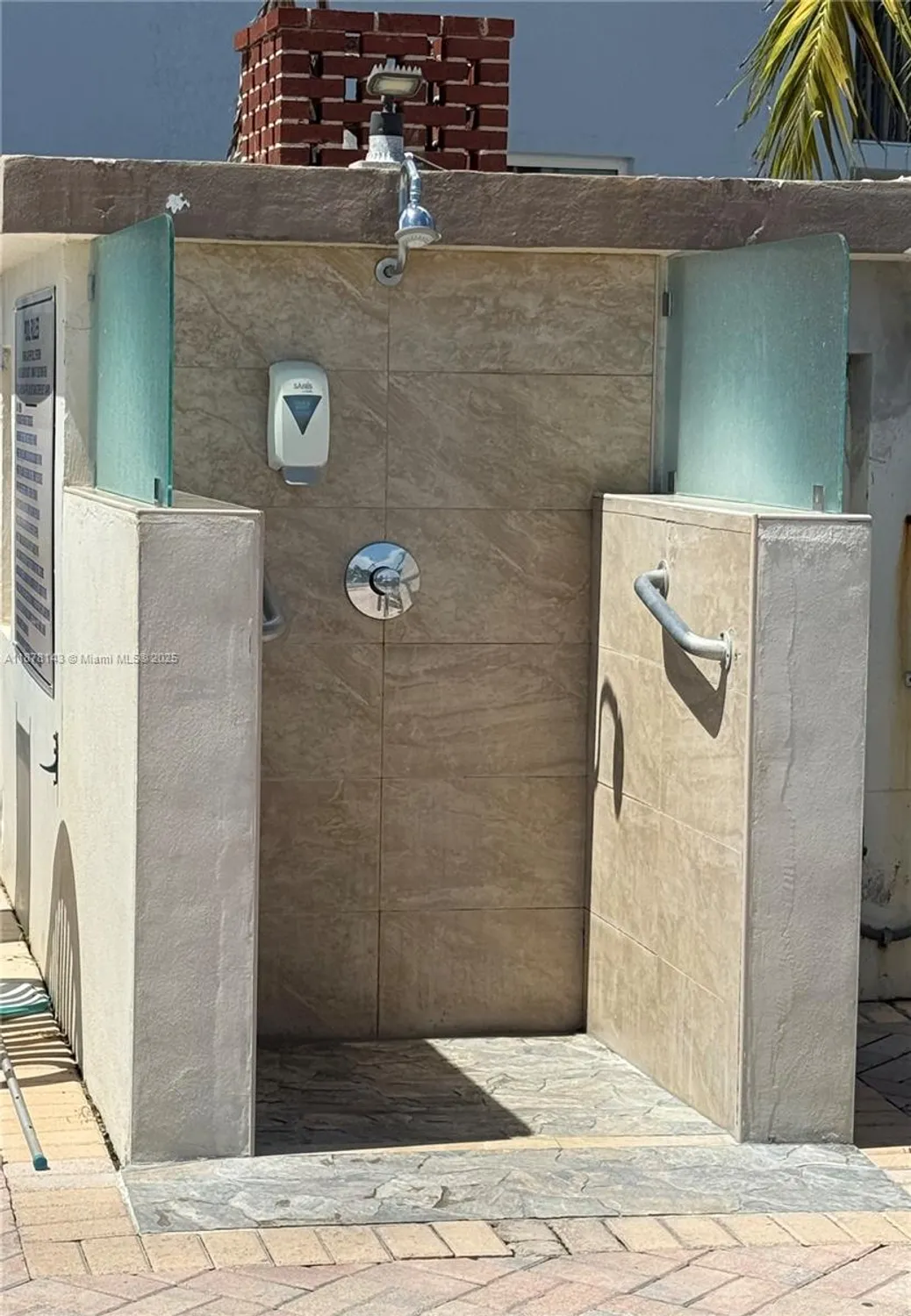 Property Slideshow image 32 of 52 | 2000 s federal hwy apt 304, Boynton Beach, FL, 33435