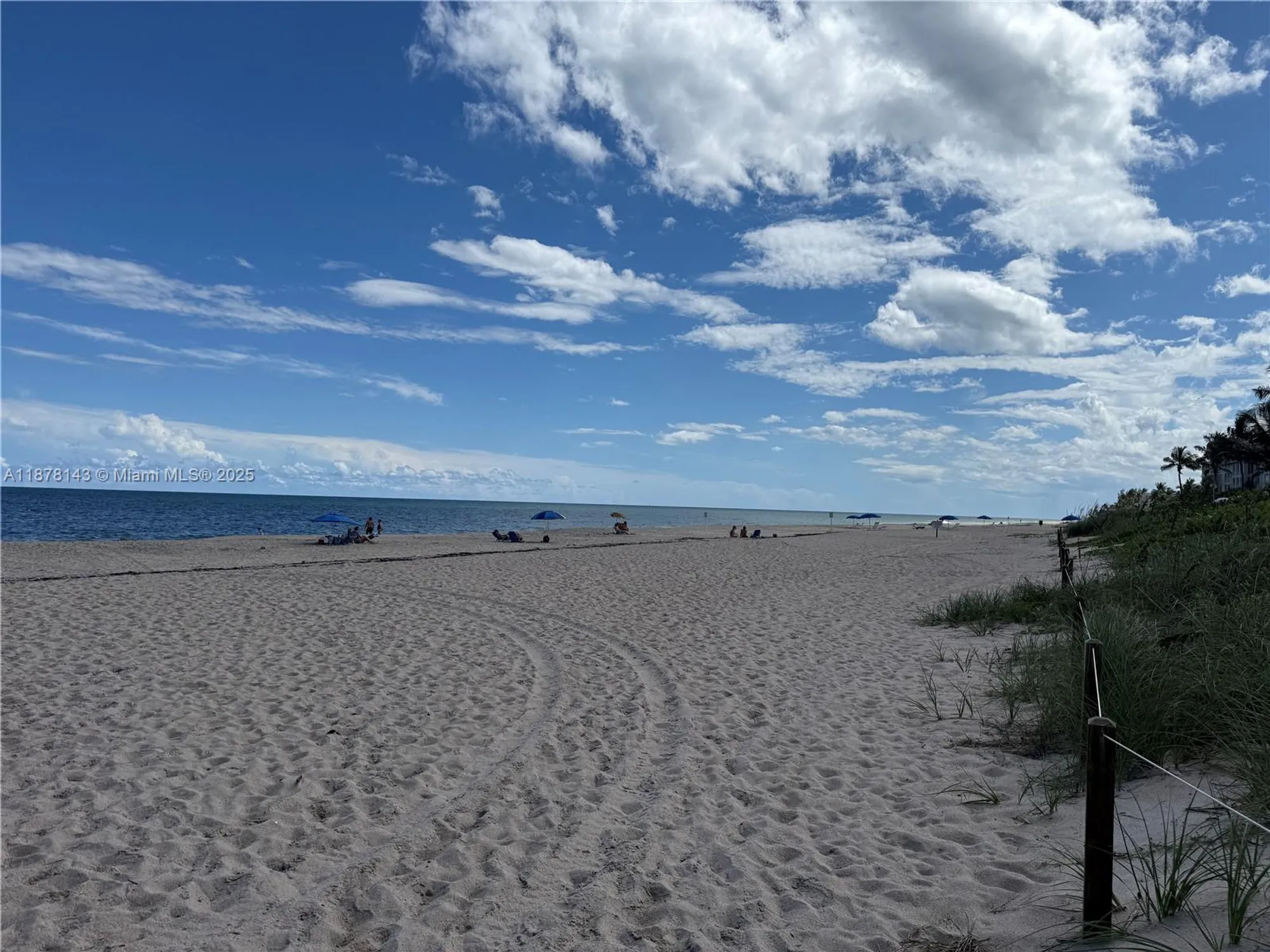 Property Slideshow image 44 of 52 | 2000 s federal hwy apt 304, Boynton Beach, FL, 33435