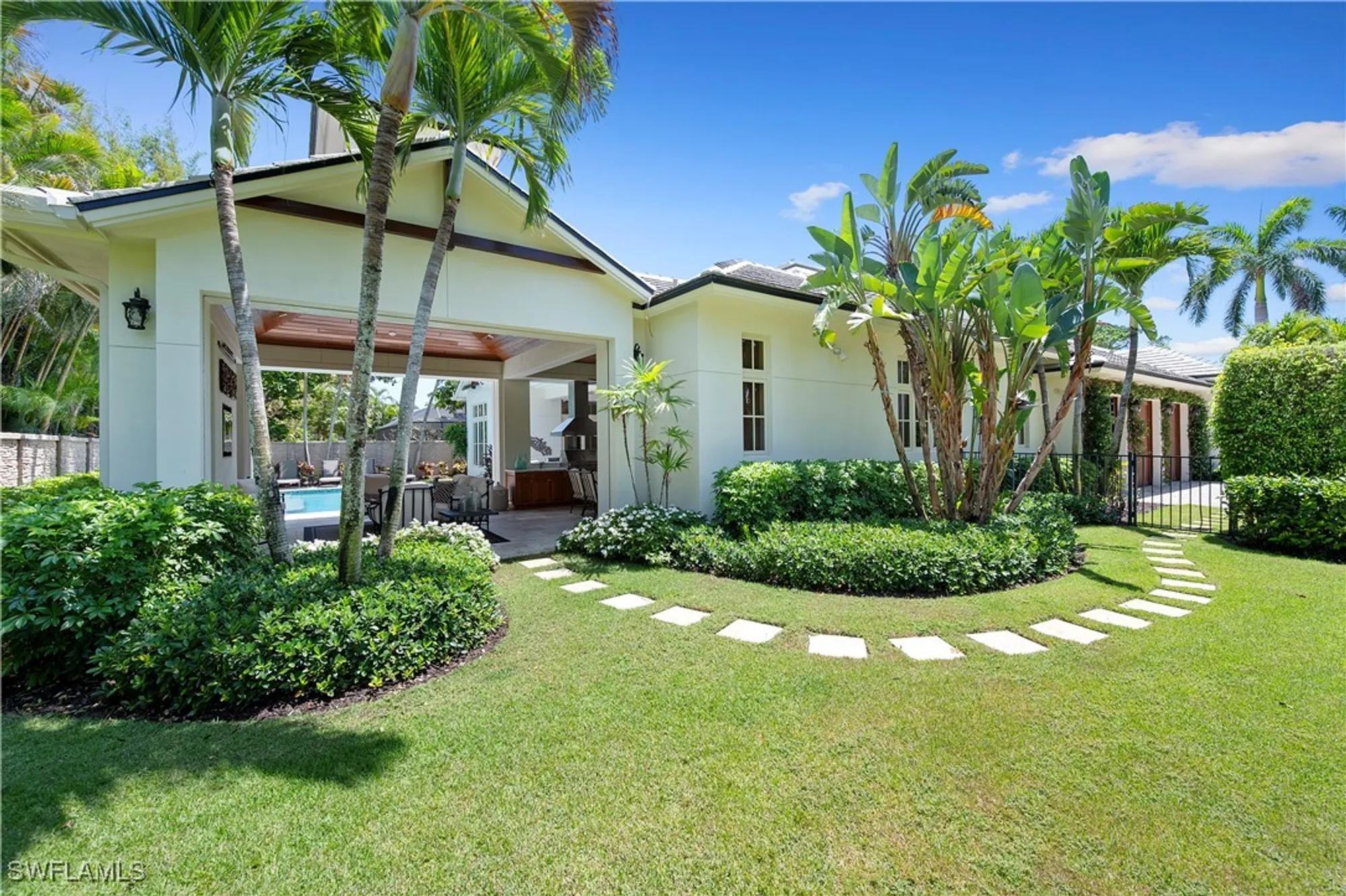 Property Slideshow image 42 of 45 | 2250 crayton rd, Naples, FL, 34103