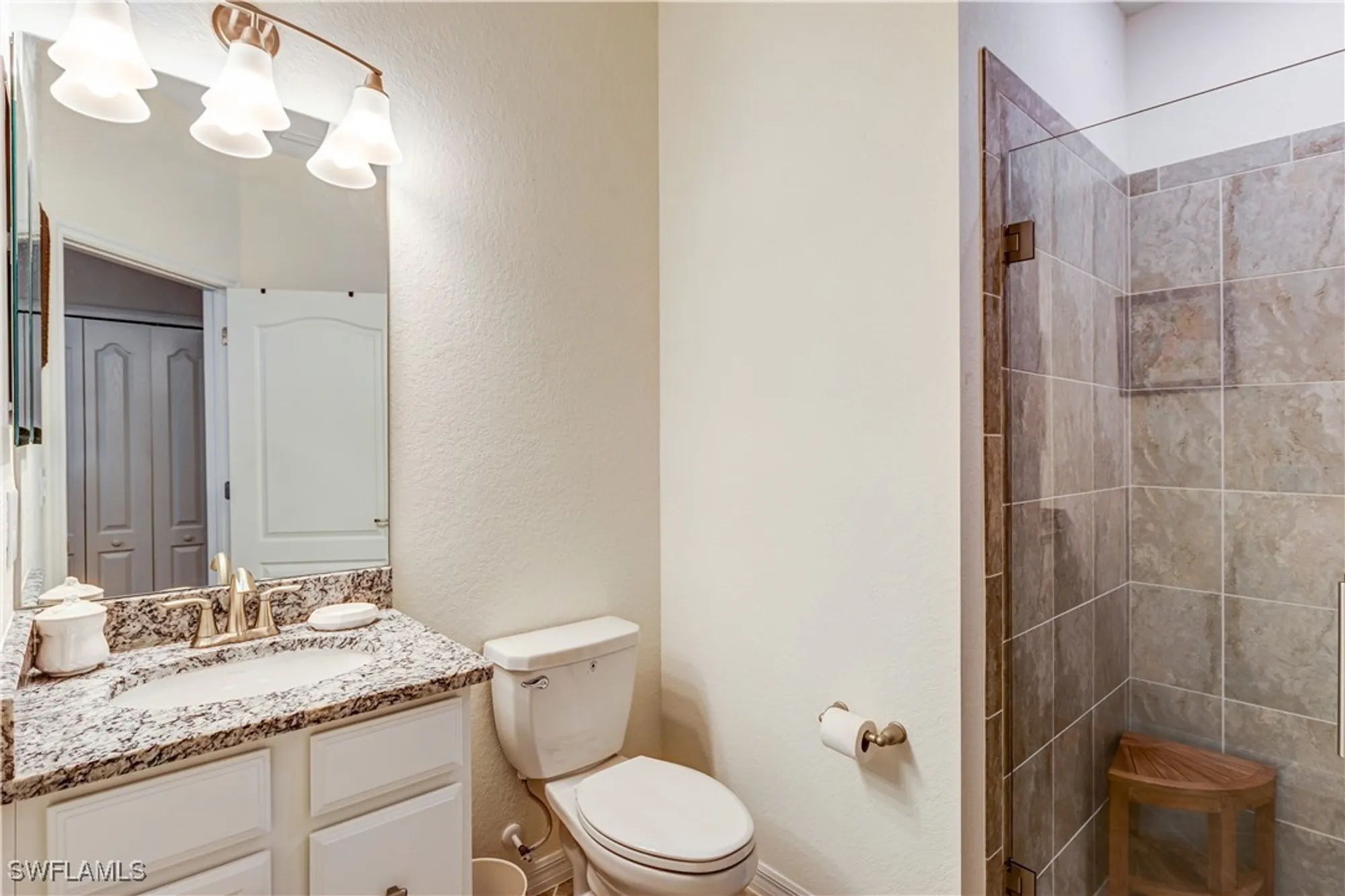 Property Slideshow image 24 of 42 | 19768 beechcrest pl, Estero, FL, 33928