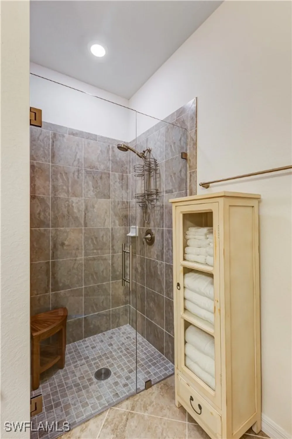 Property Slideshow image 25 of 42 | 19768 beechcrest pl, Estero, FL, 33928