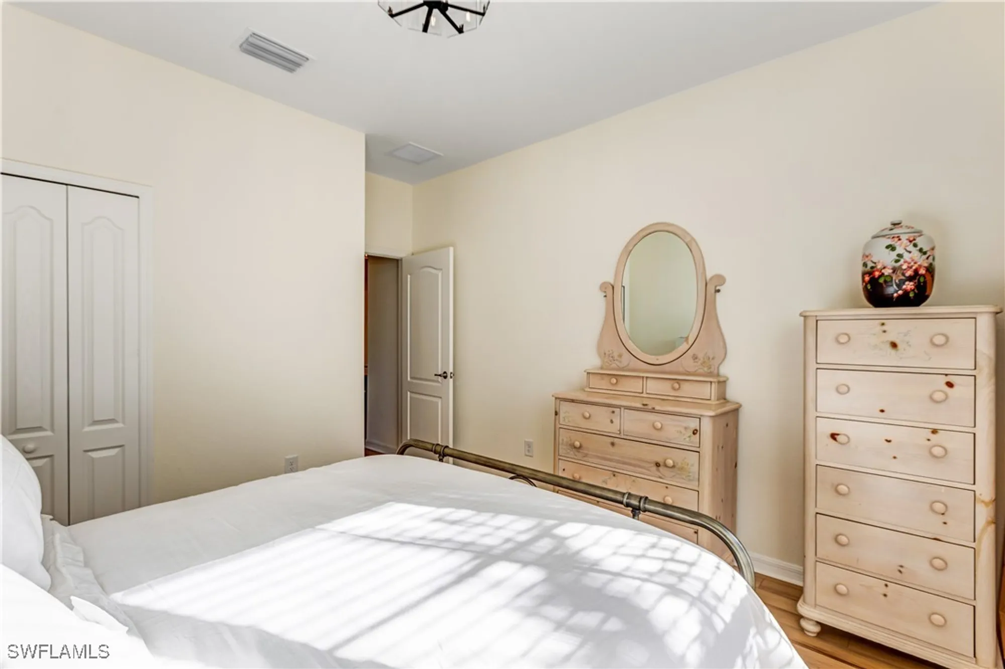 Property Slideshow image 28 of 42 | 19768 beechcrest pl, Estero, FL, 33928