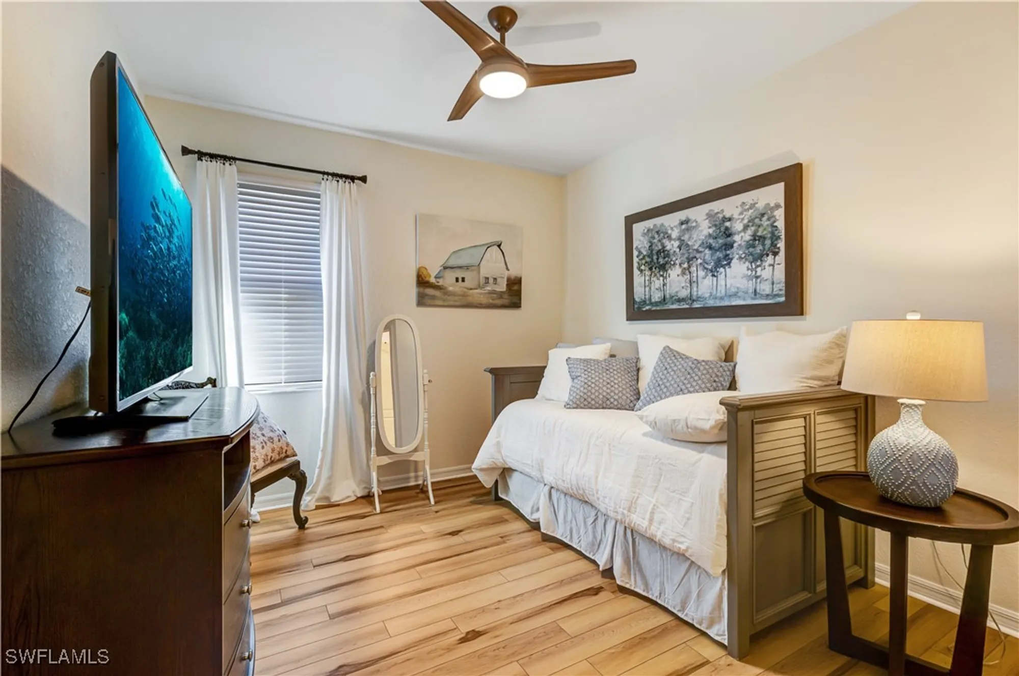 Property Slideshow image 23 of 42 | 19768 beechcrest pl, Estero, FL, 33928