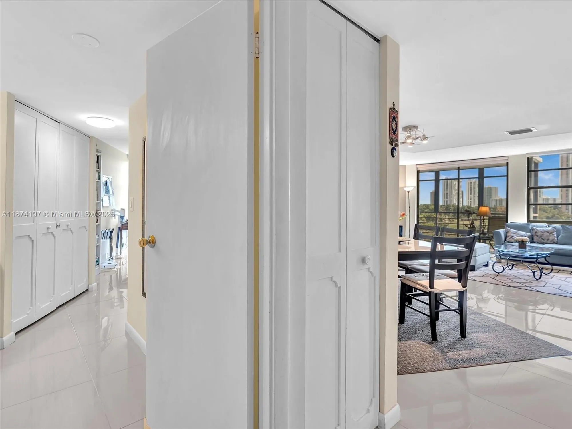 Property Slideshow image 2 of 55 | 20400 w country club dr 605, Aventura, FL, 33180