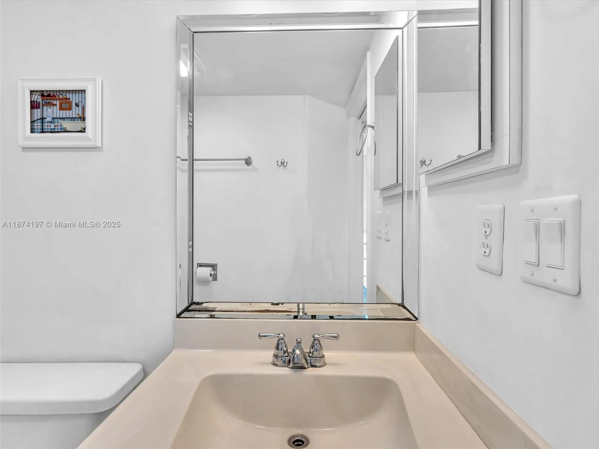 Property Slideshow image 38 of 55 | 20400 w country club dr 605, Aventura, FL, 33180