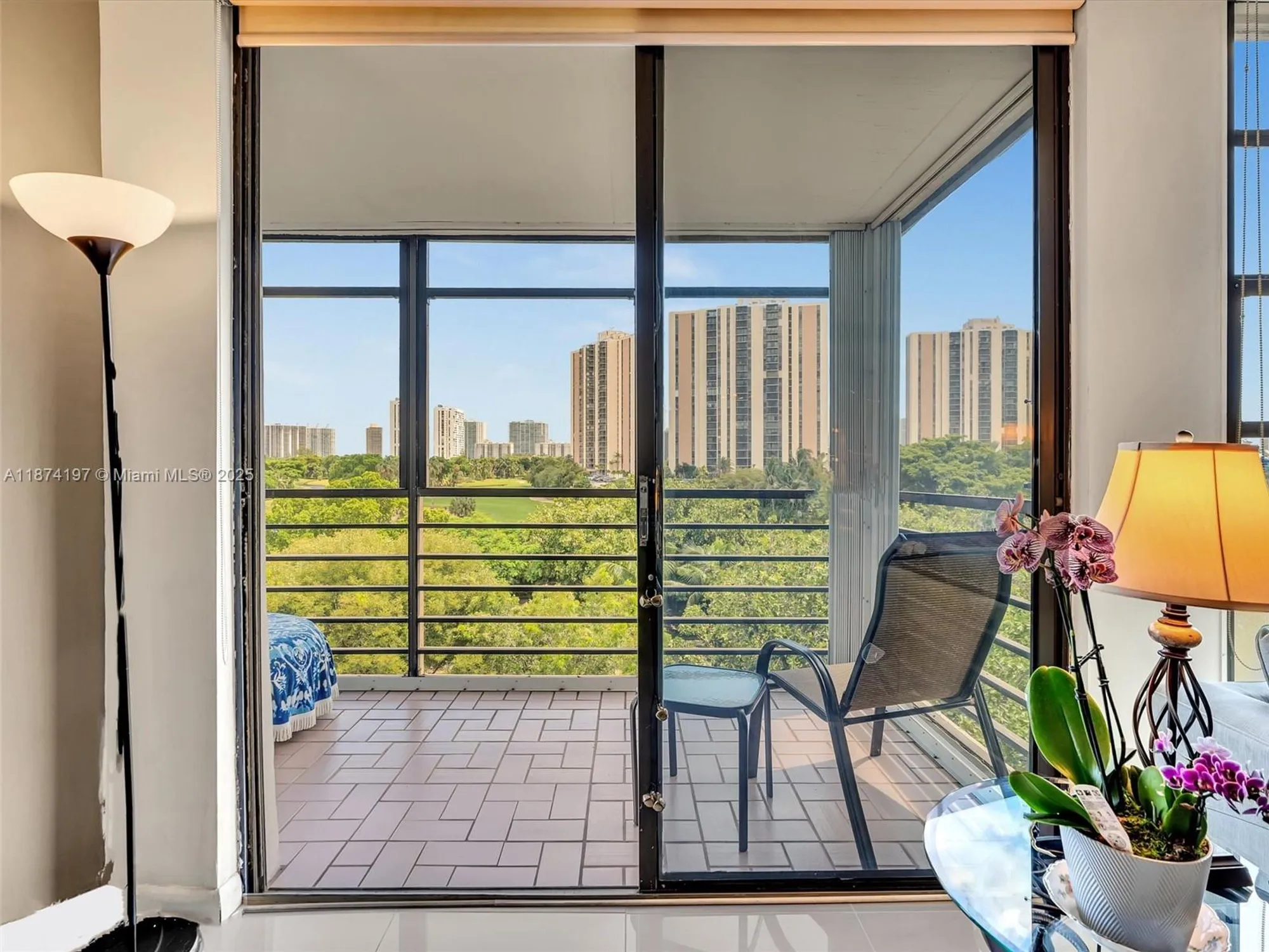 Property Slideshow image 39 of 55 | 20400 w country club dr 605, Aventura, FL, 33180