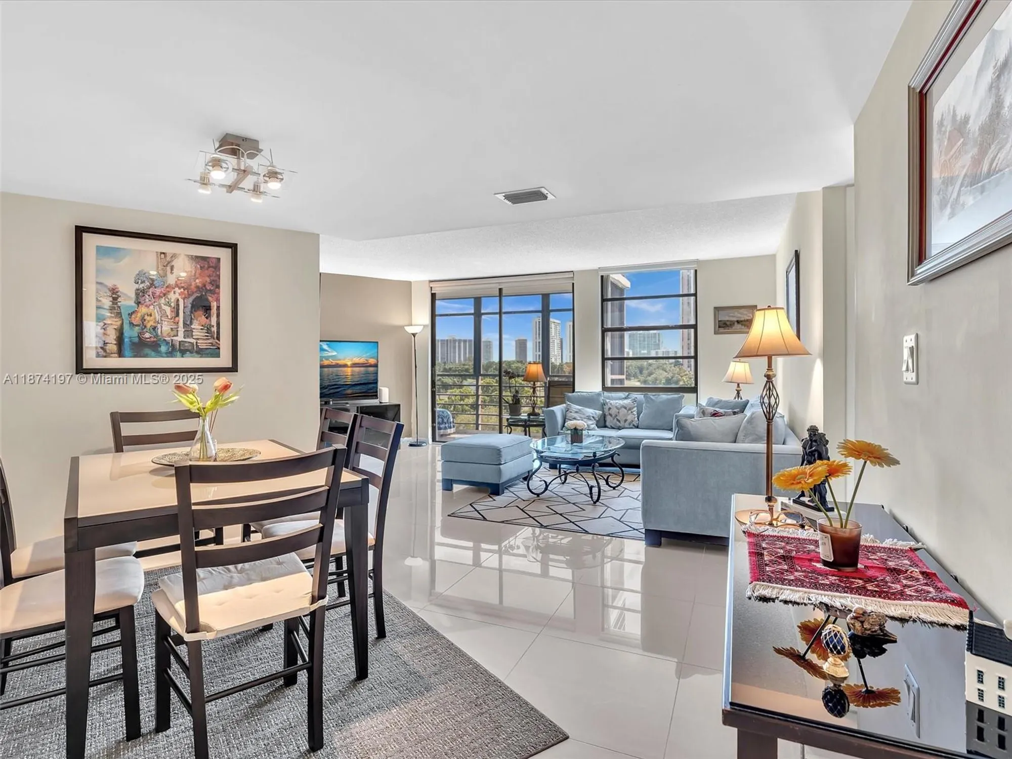 Property Slideshow image 7 of 55 | 20400 w country club dr 605, Aventura, FL, 33180