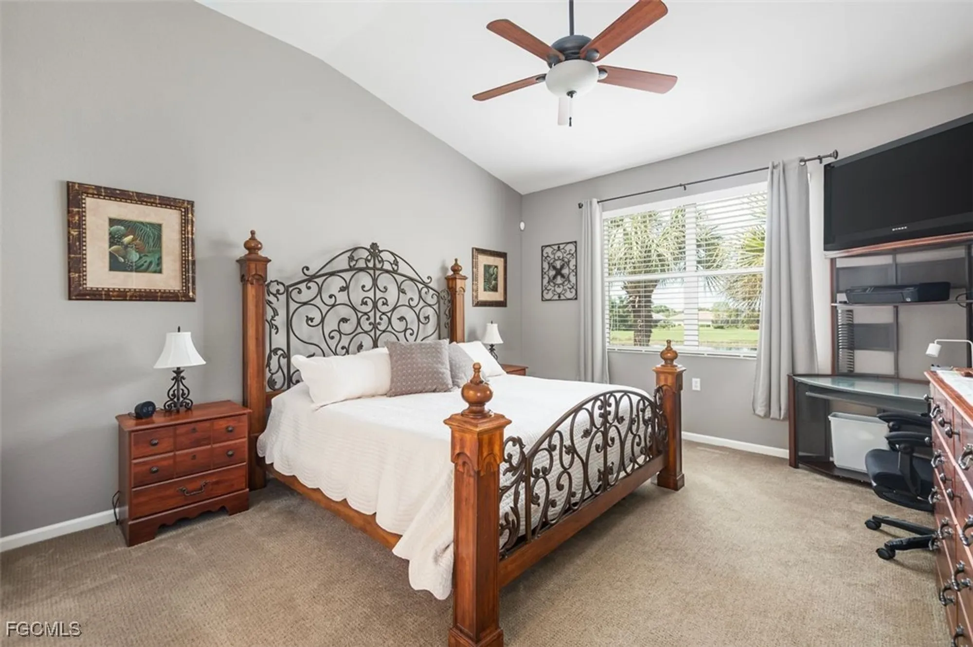 Property Slideshow image 23 of 40 | 3021 meandering way 202, Fort Myers, FL, 33905