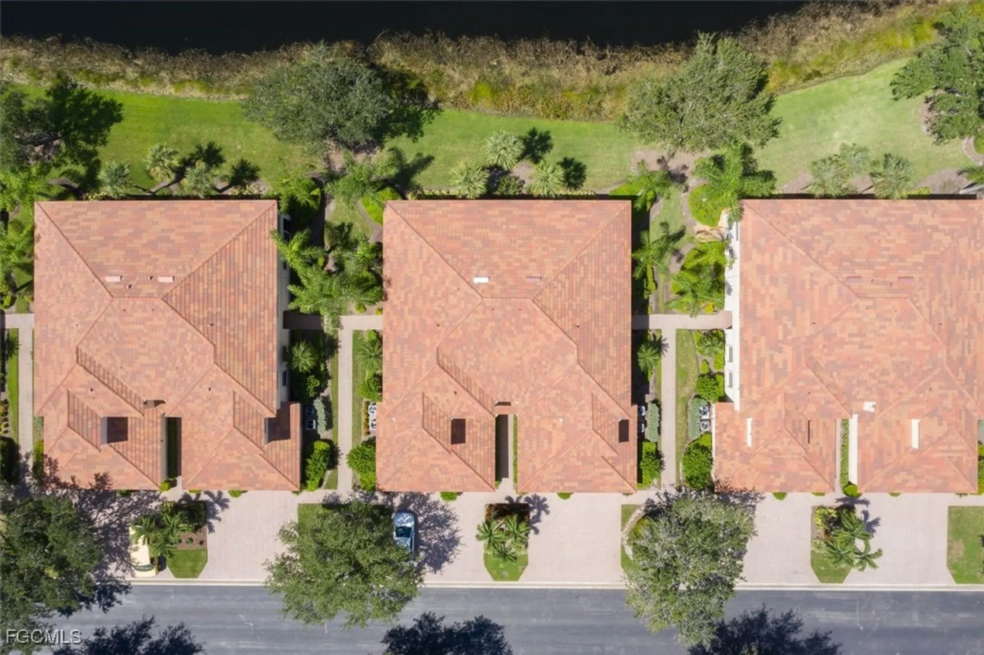 Property Slideshow image 4 of 40 | 3021 meandering way 202, Fort Myers, FL, 33905